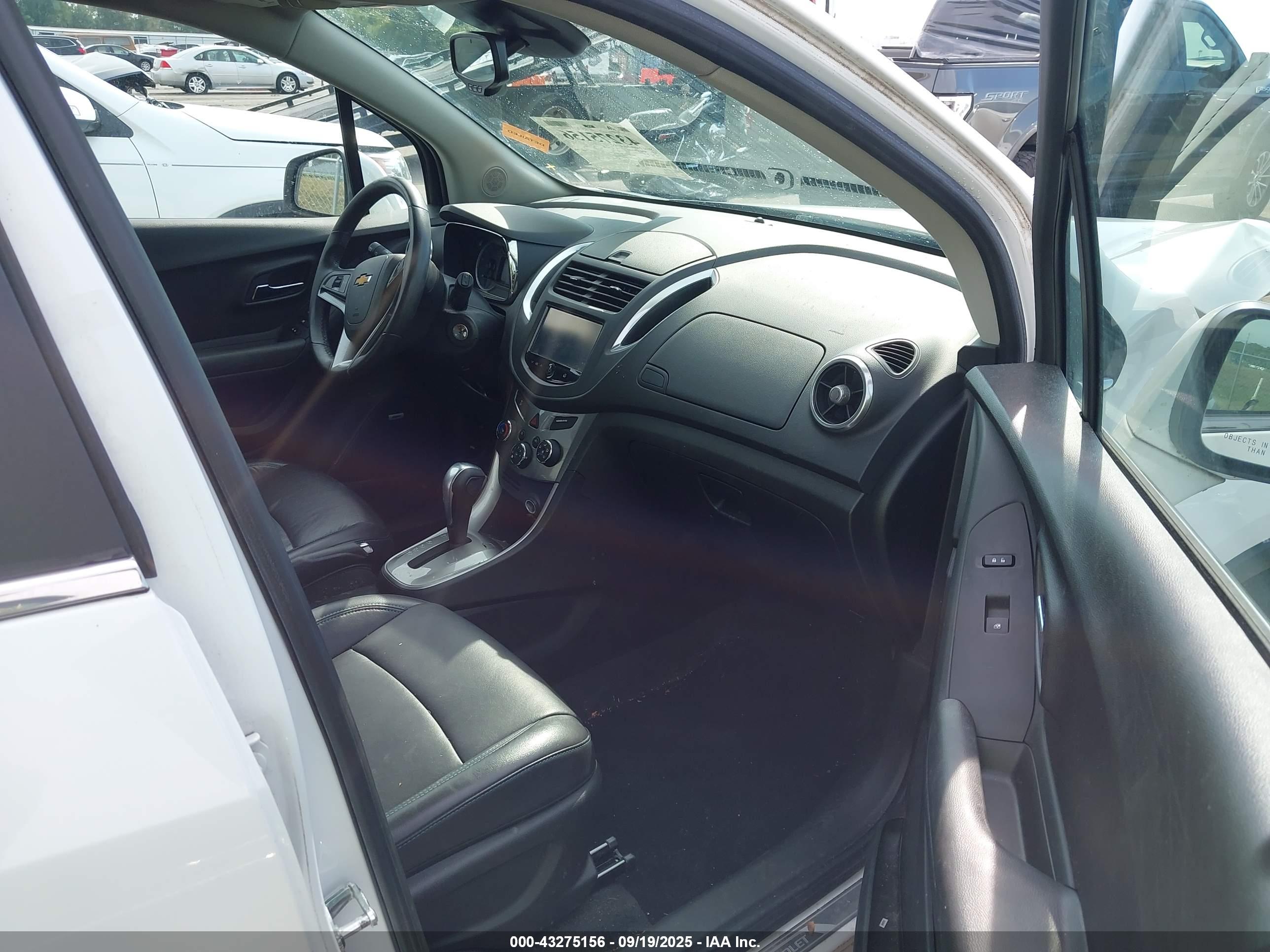 CHEVROLET TRAX image 5