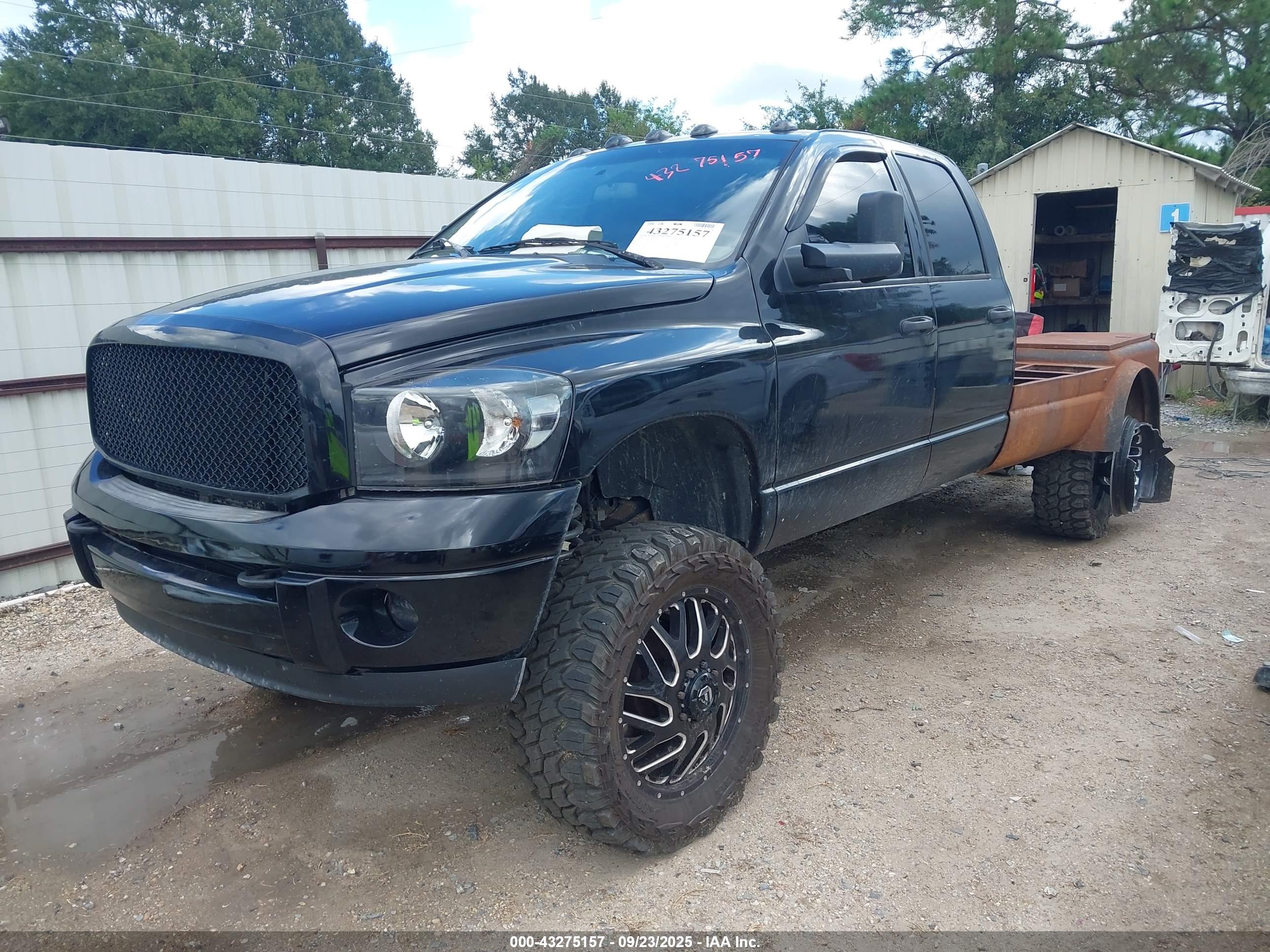 DODGE RAM image 2