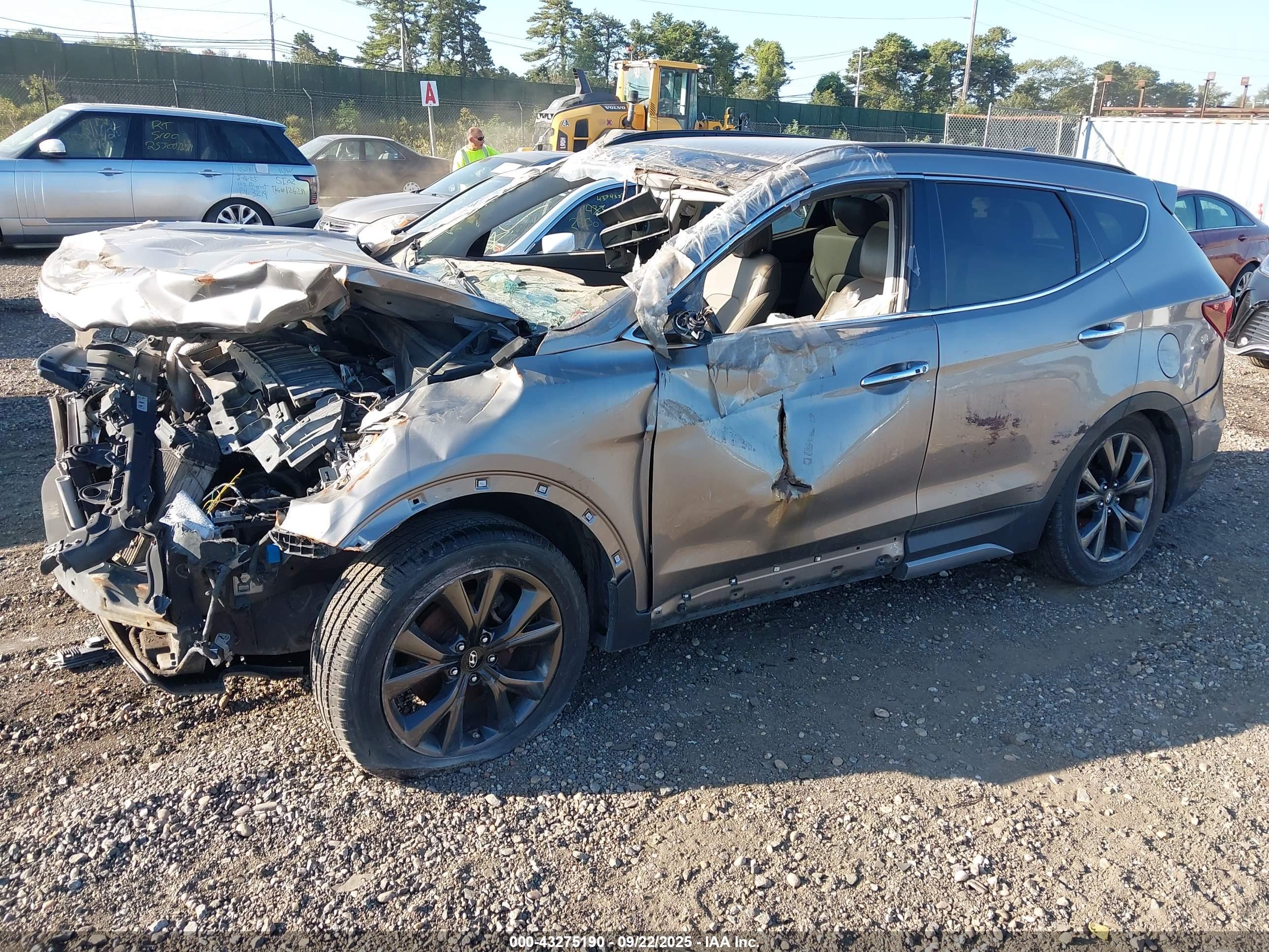 HYUNDAI SANTA image 2