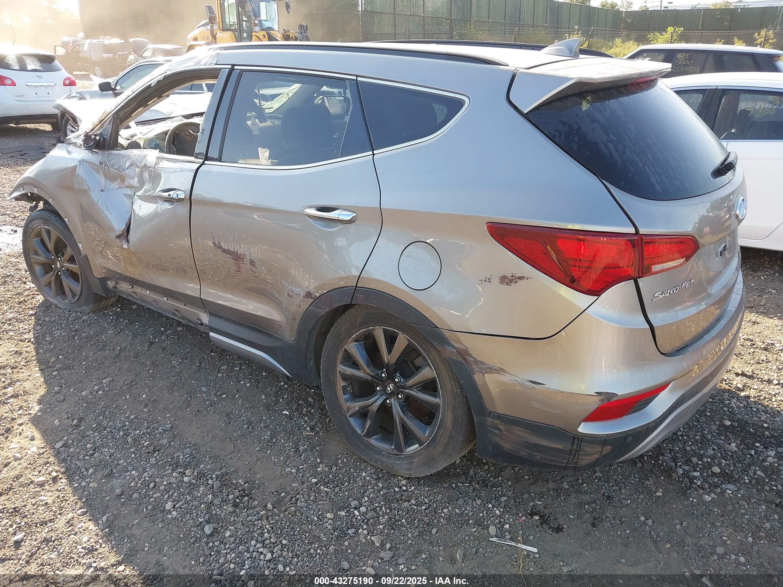 HYUNDAI SANTA image 3