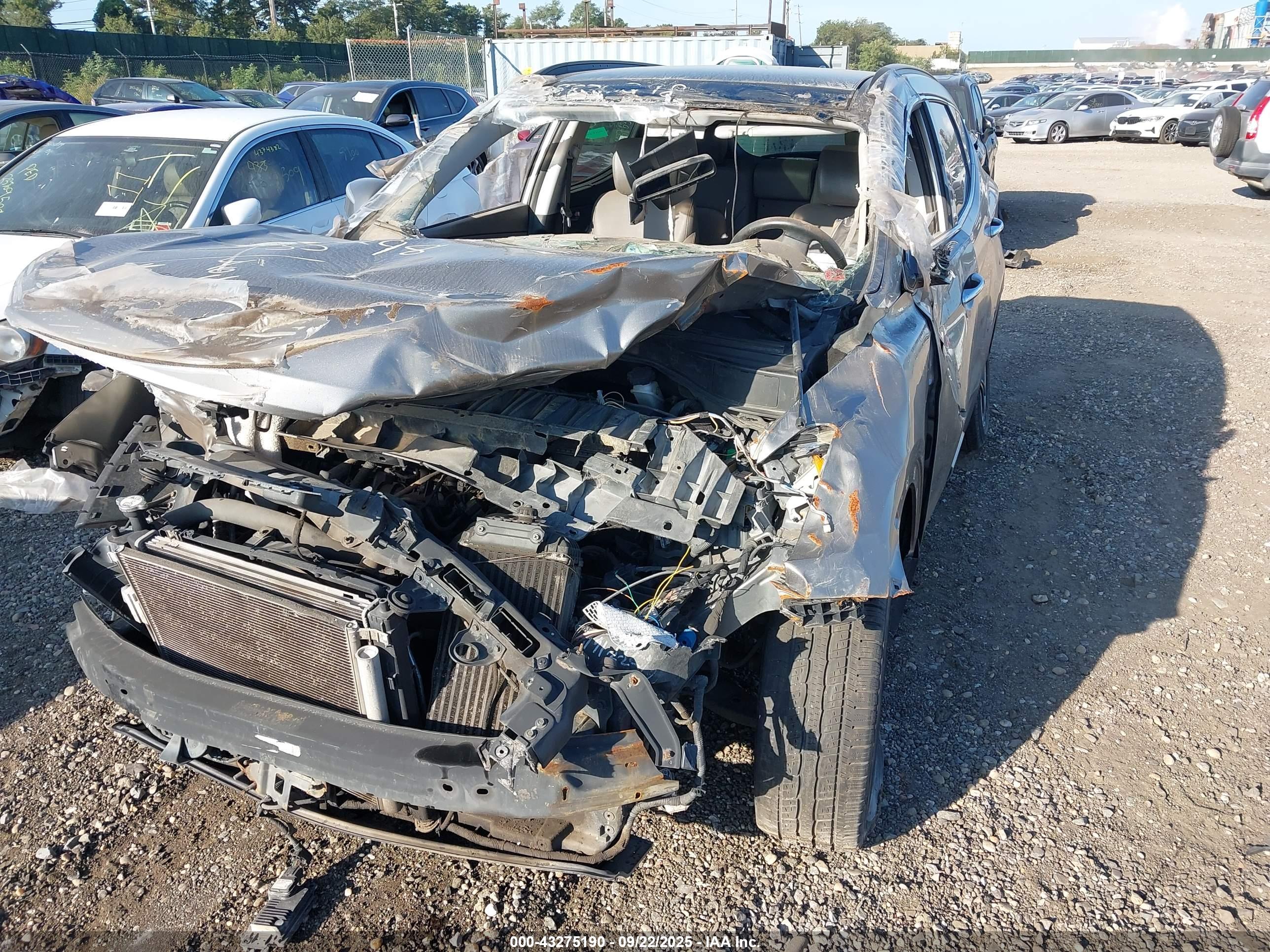HYUNDAI SANTA image 6