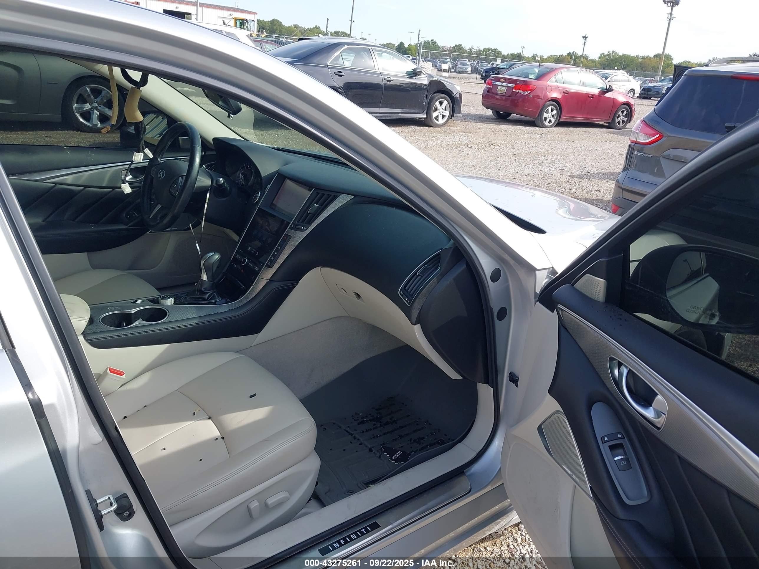 INFINITI Q50 image 5