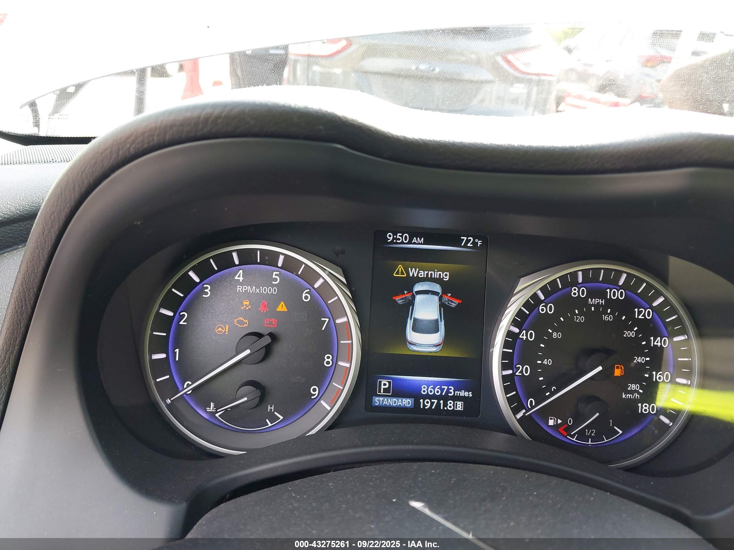 INFINITI Q50 image 7