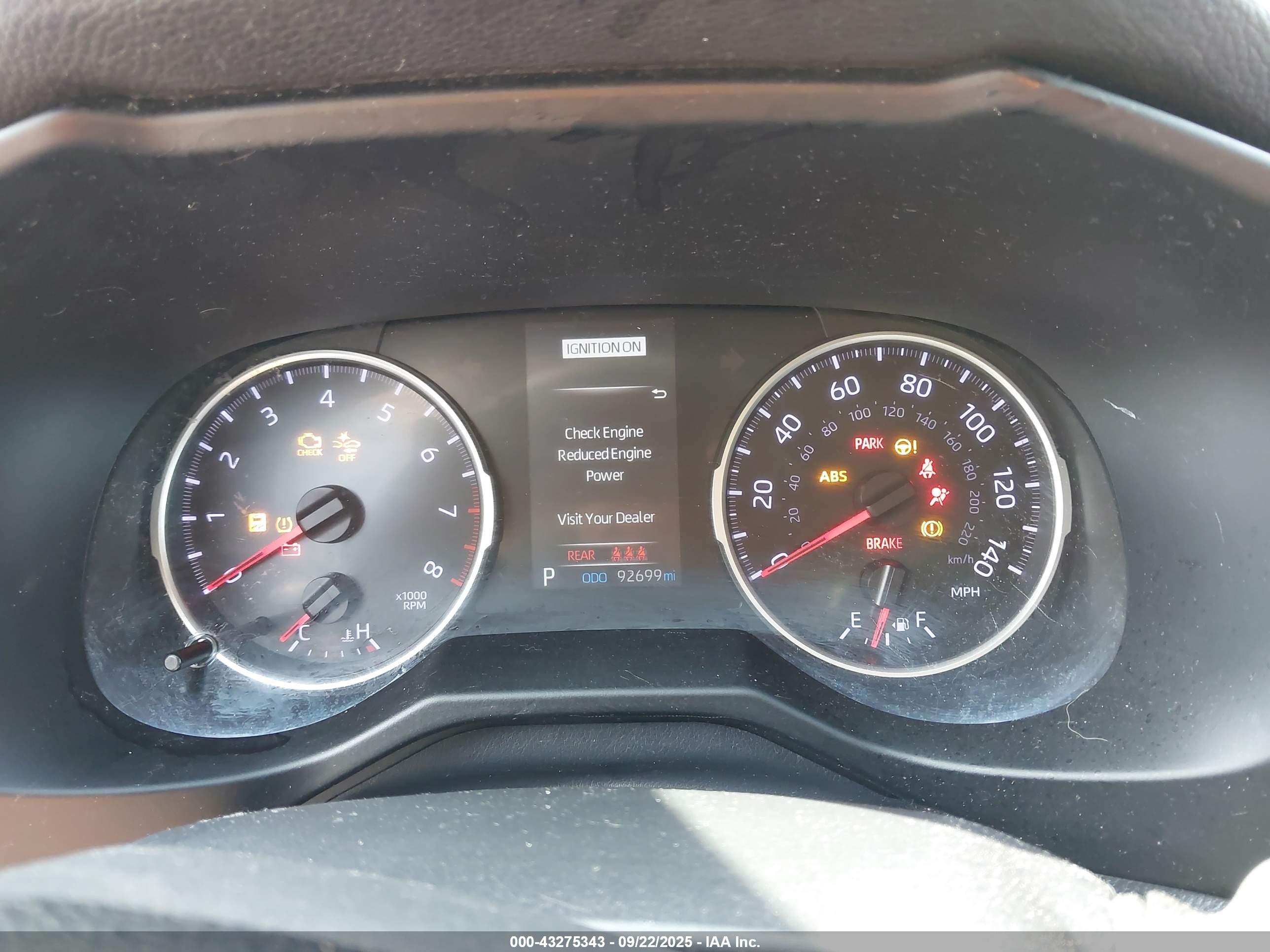 TOYOTA RAV4 image 7