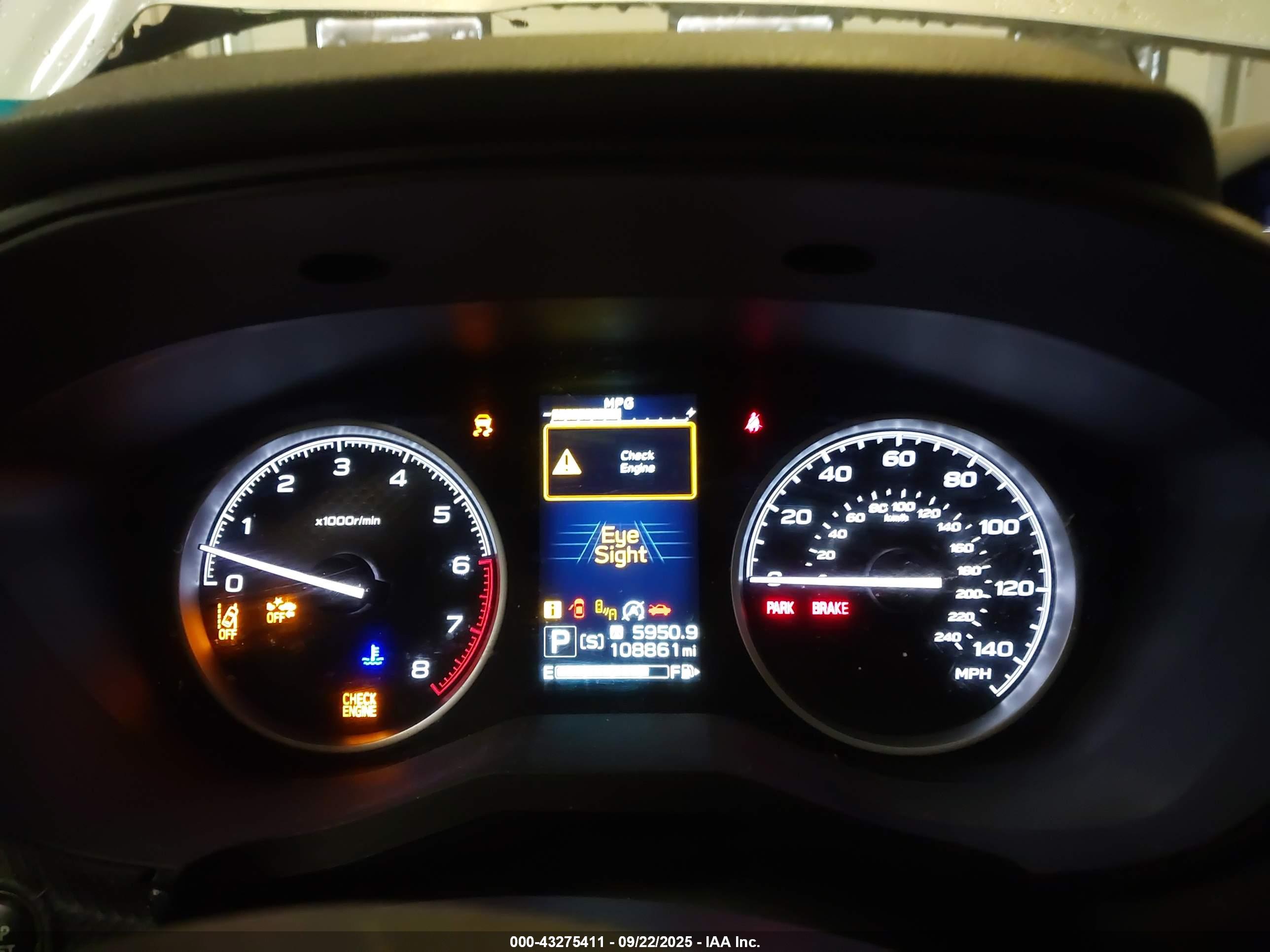 SUBARU FORESTER image 7
