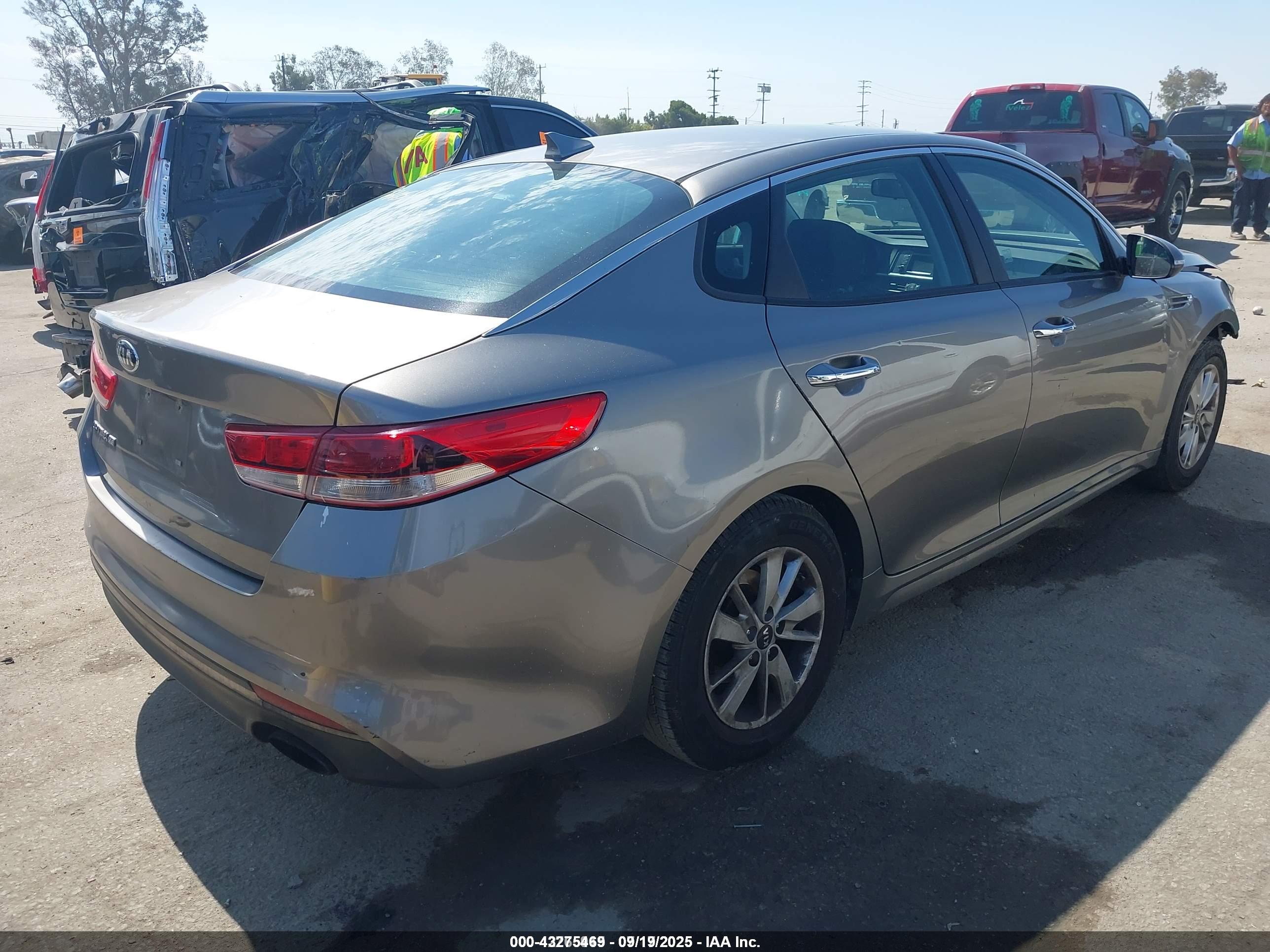 KIA OPTIMA image 4