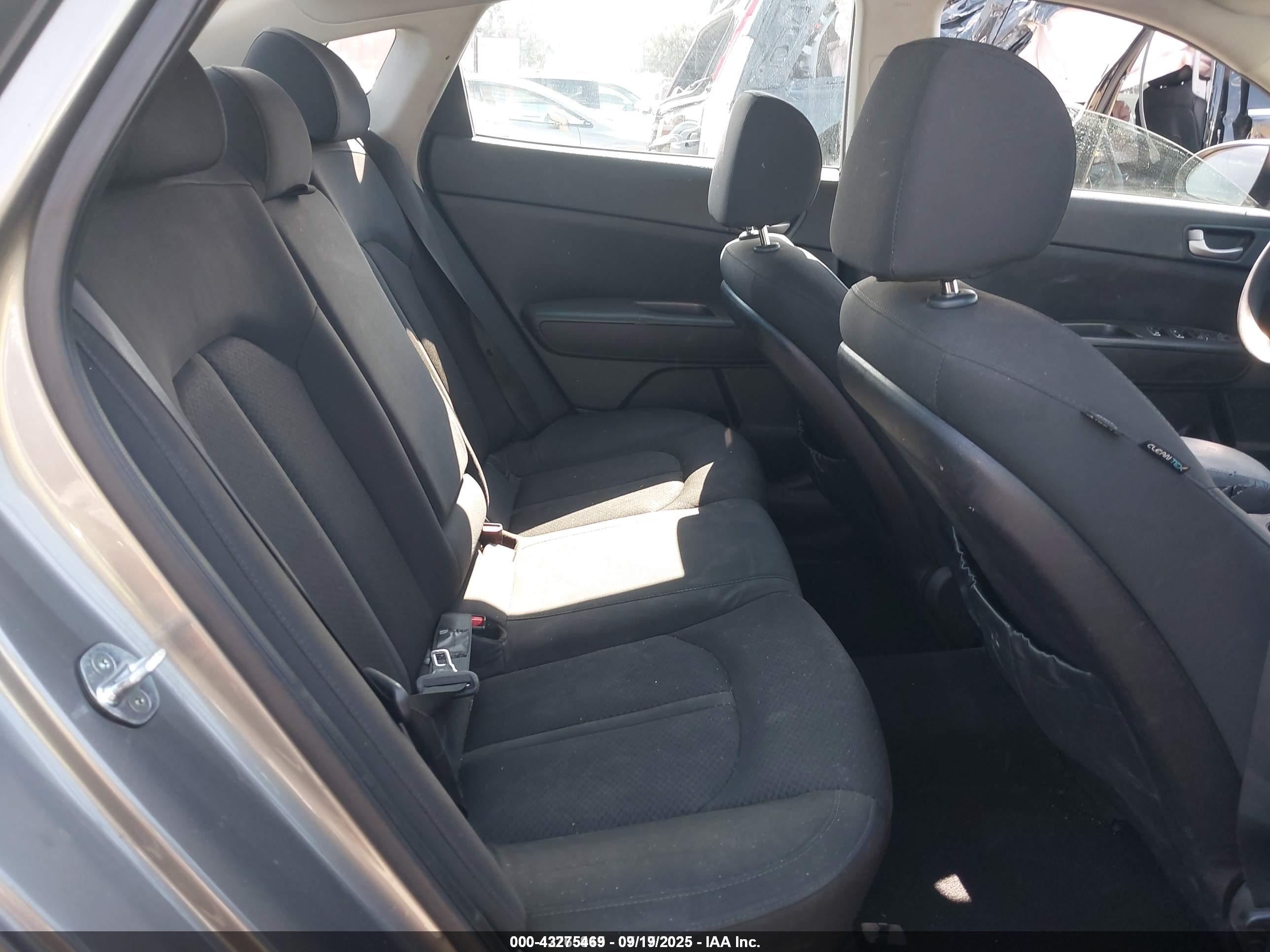 KIA OPTIMA image 8