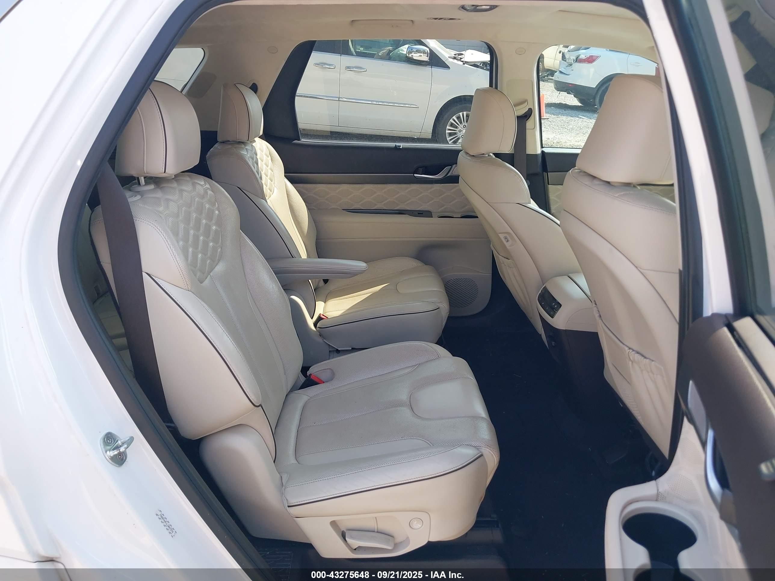 HYUNDAI PALISADE image 8
