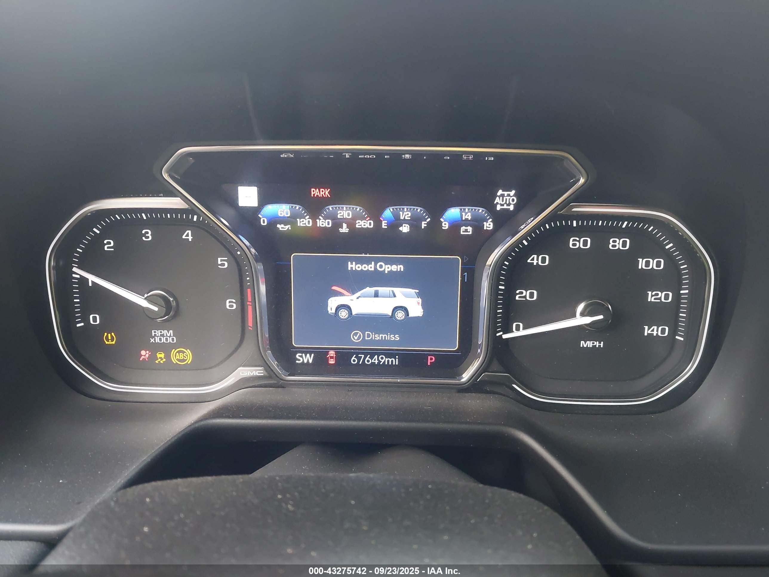 GMC YUKON image 7