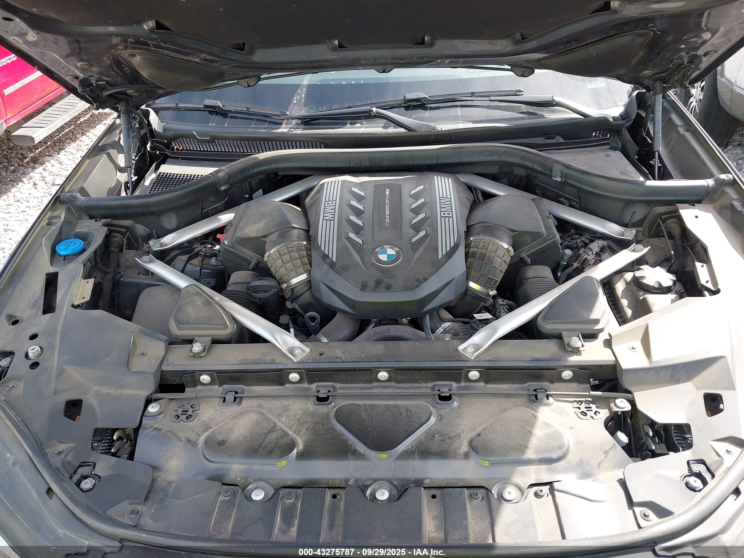 BMW X5 image 10