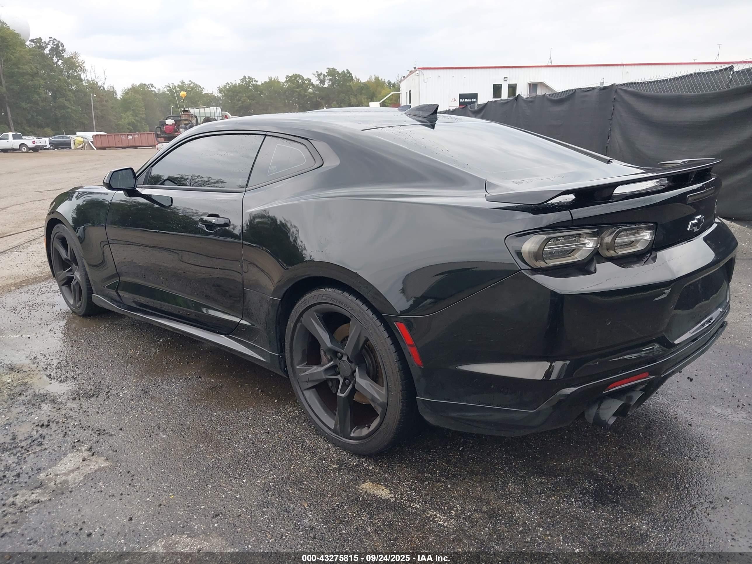 CHEVROLET CAMARO image 3