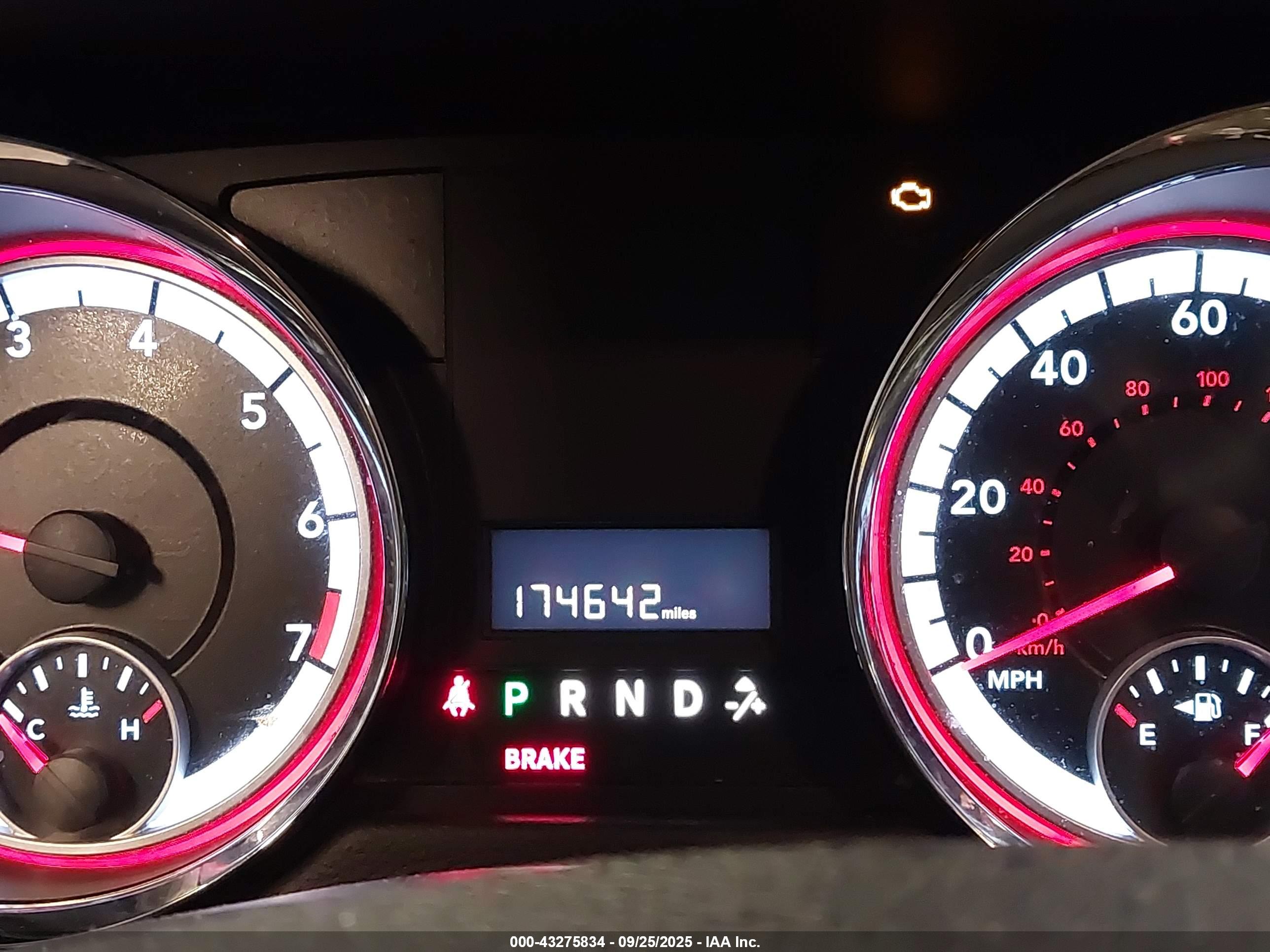 DODGE GRAND image 7