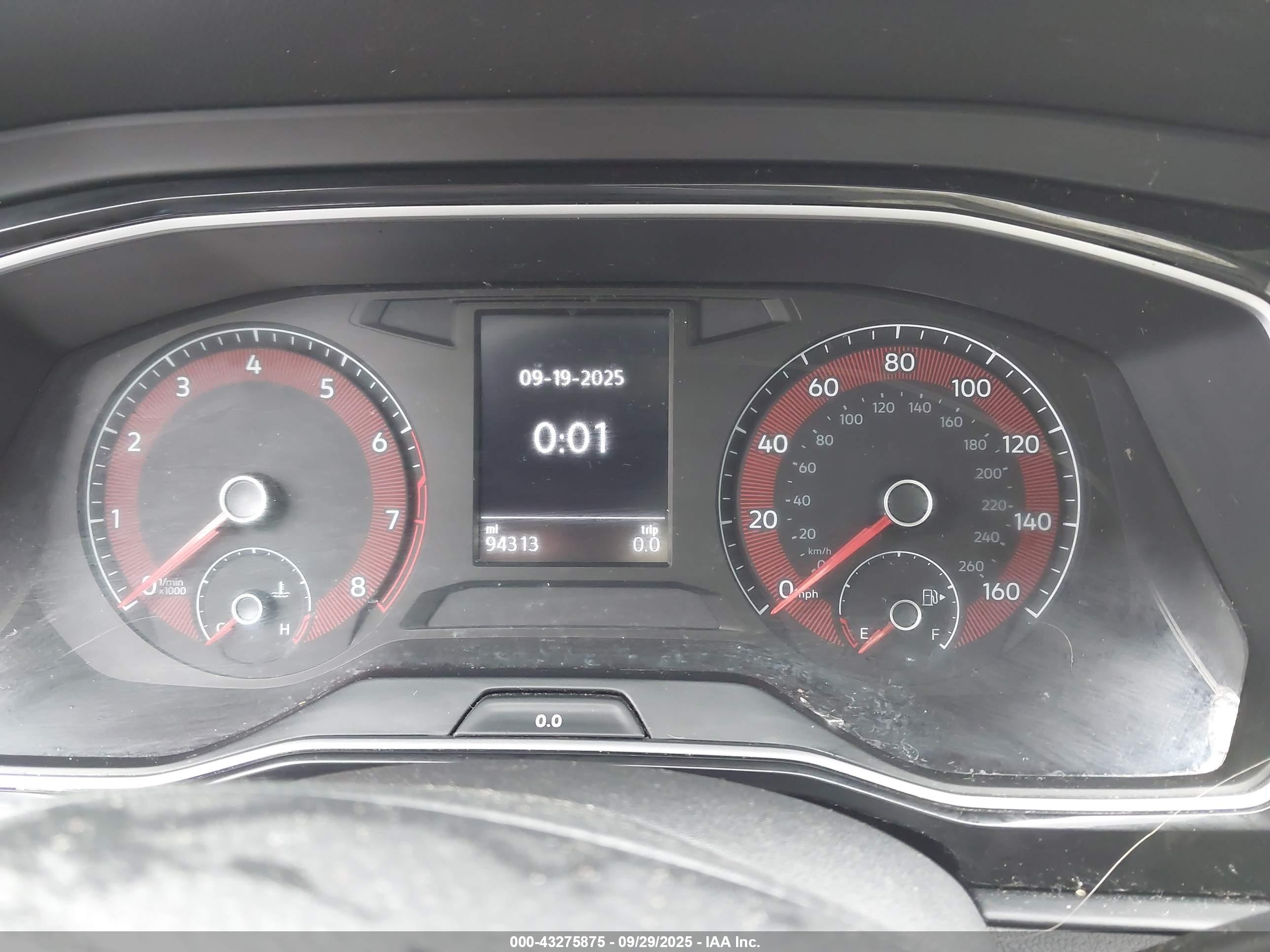 VOLKSWAGEN JETTA image 7