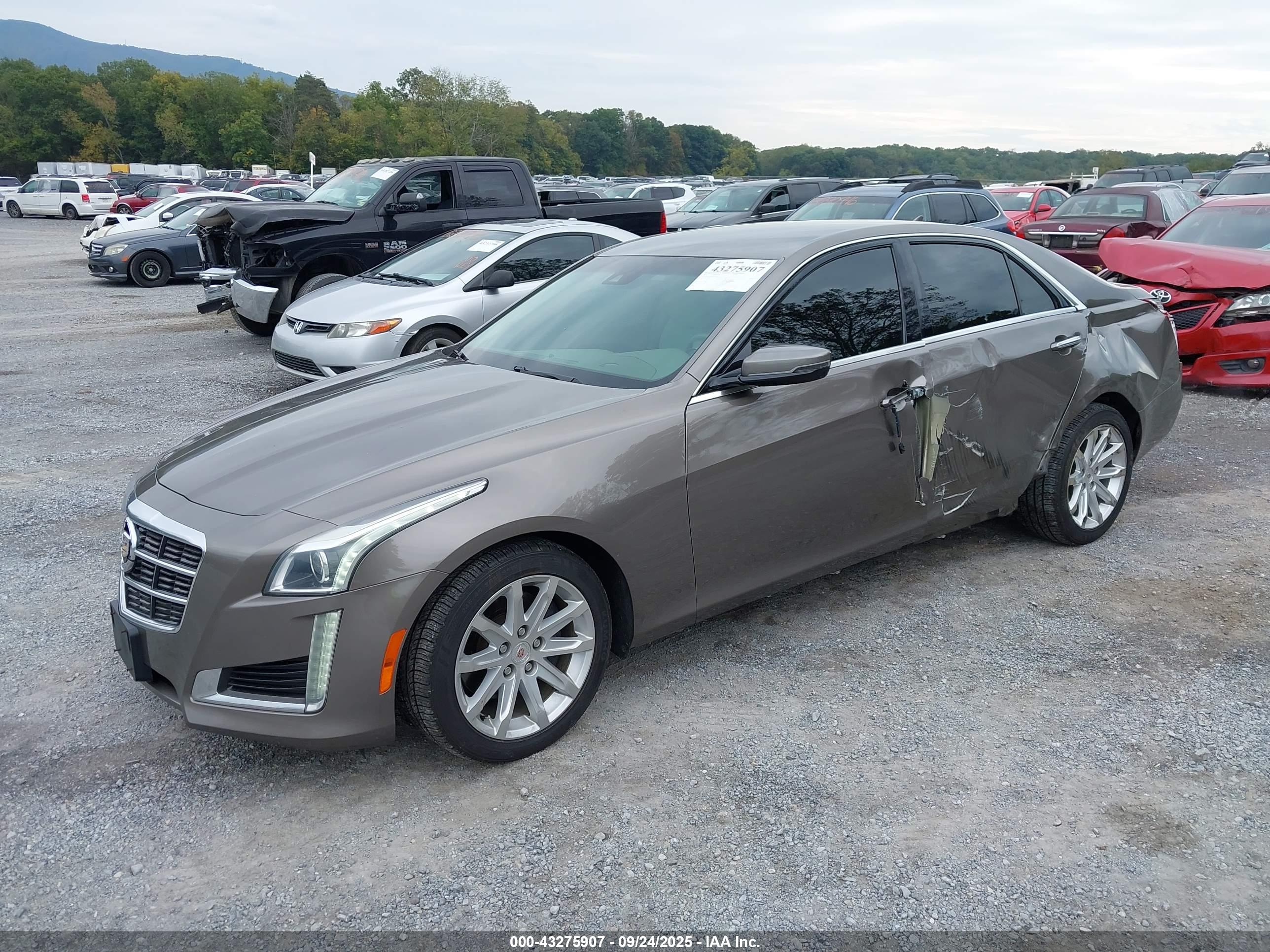 CADILLAC CTS image 2