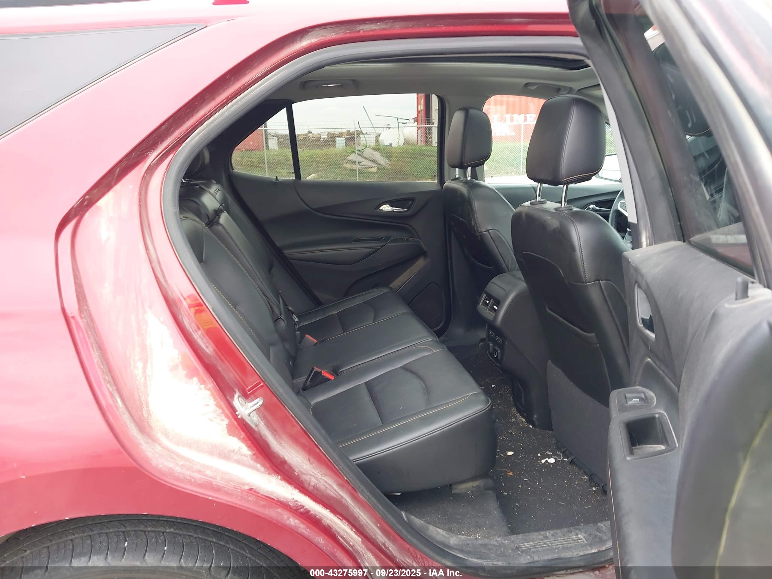 CHEVROLET EQUINOX image 8