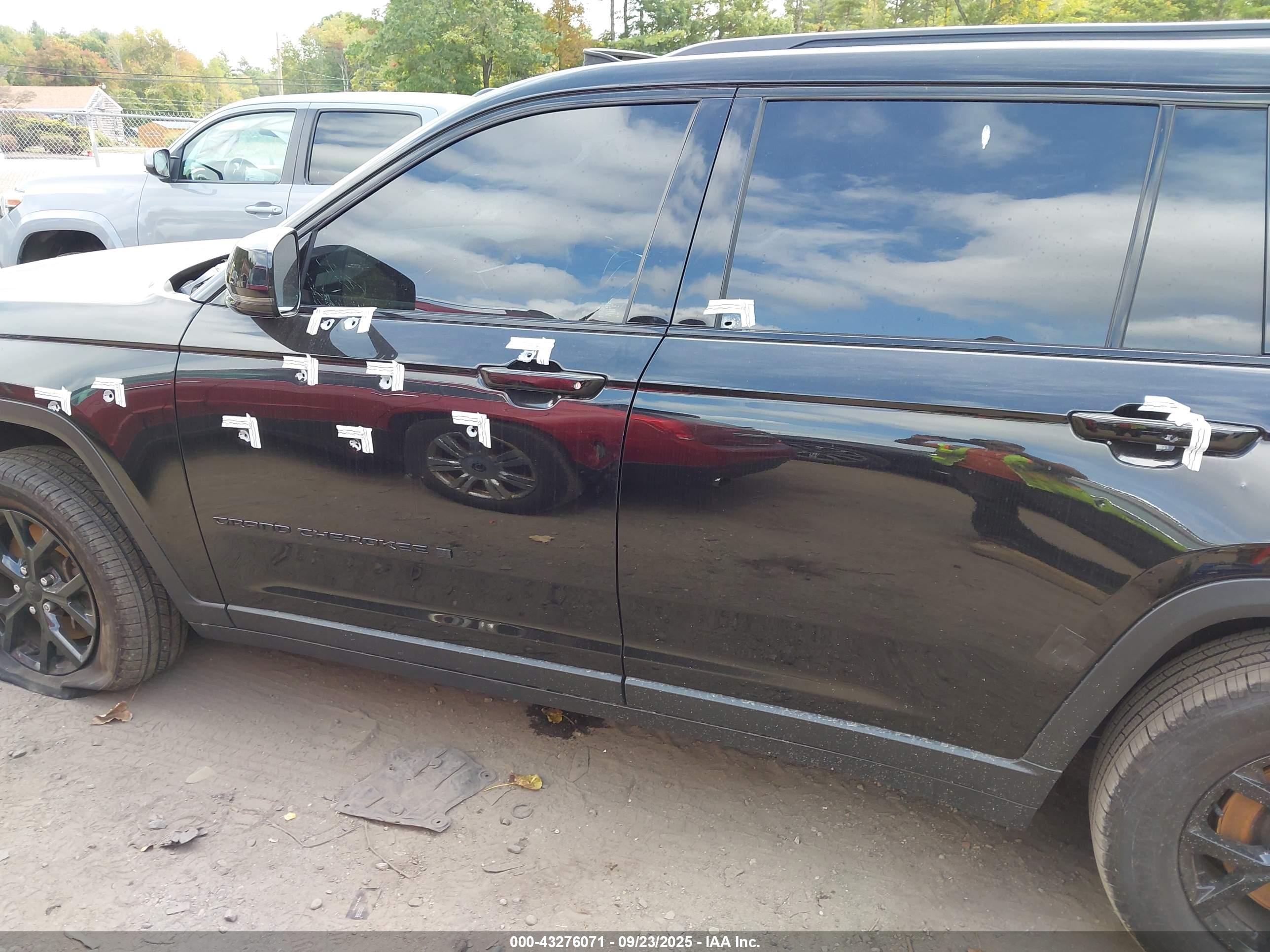 JEEP GRAND image 6