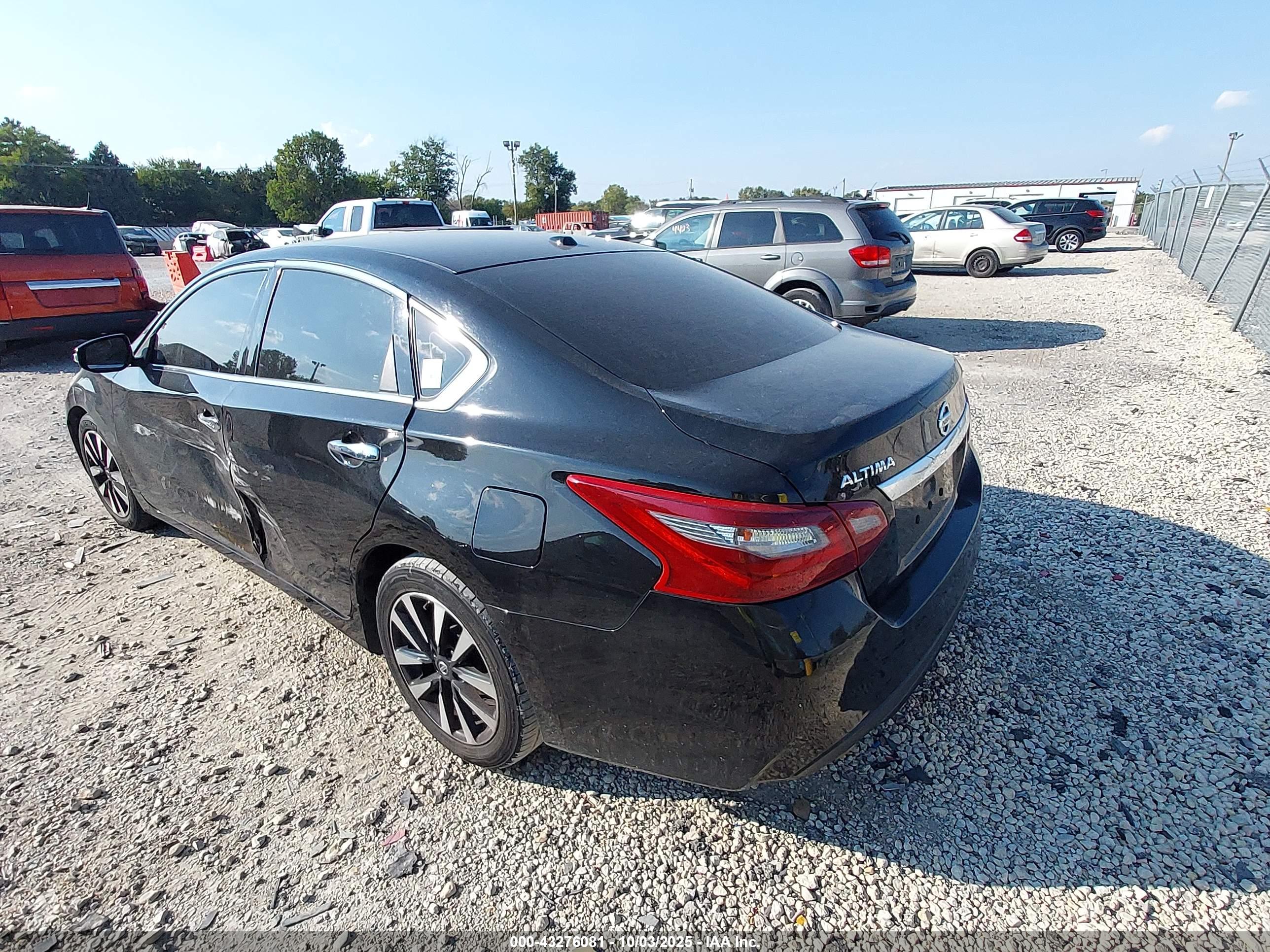 NISSAN ALTIMA image 3