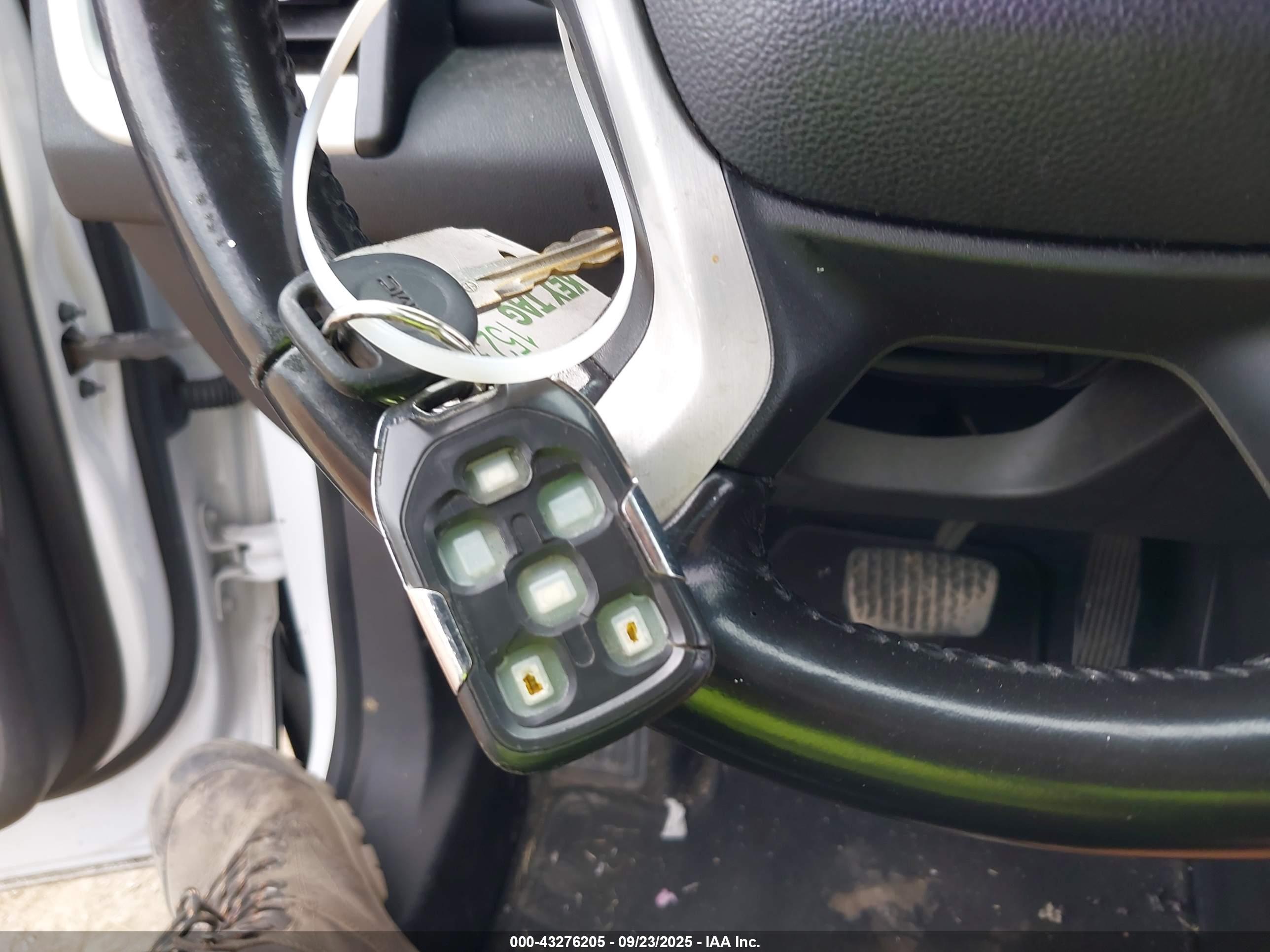 GMC TERRAIN image 11