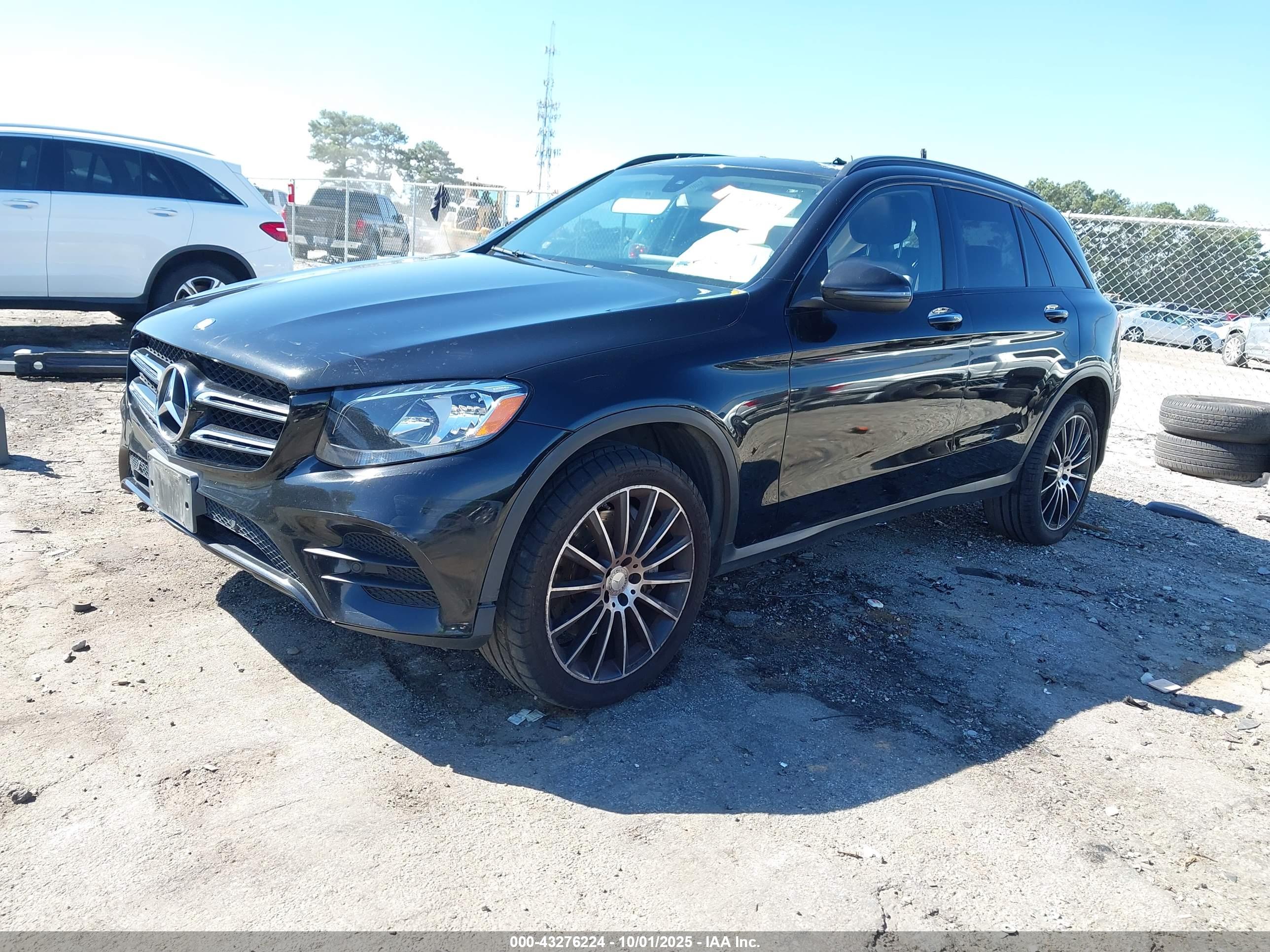 MERCEDES-BENZ GLC image 2