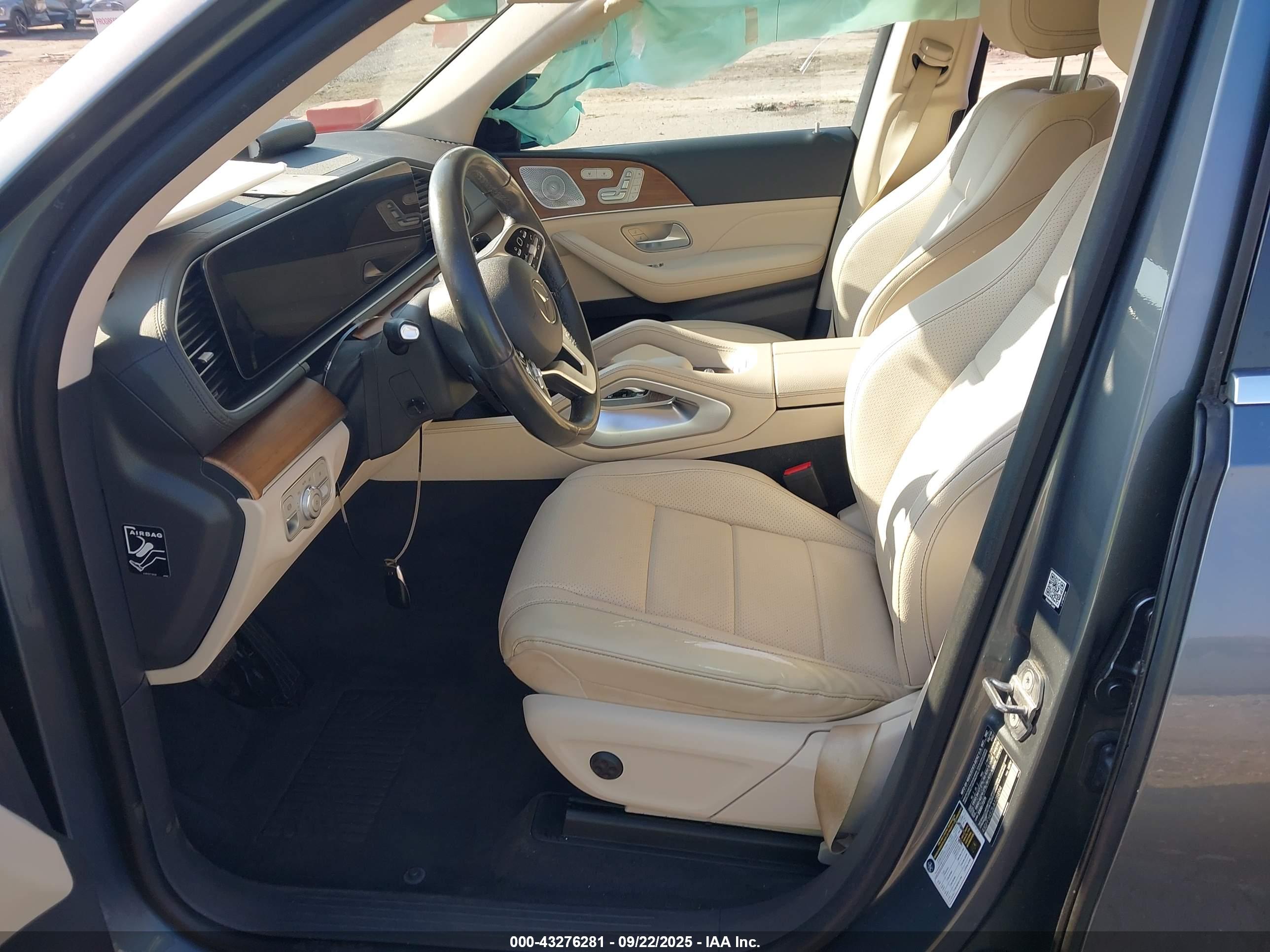 MERCEDES-BENZ GLS image 5