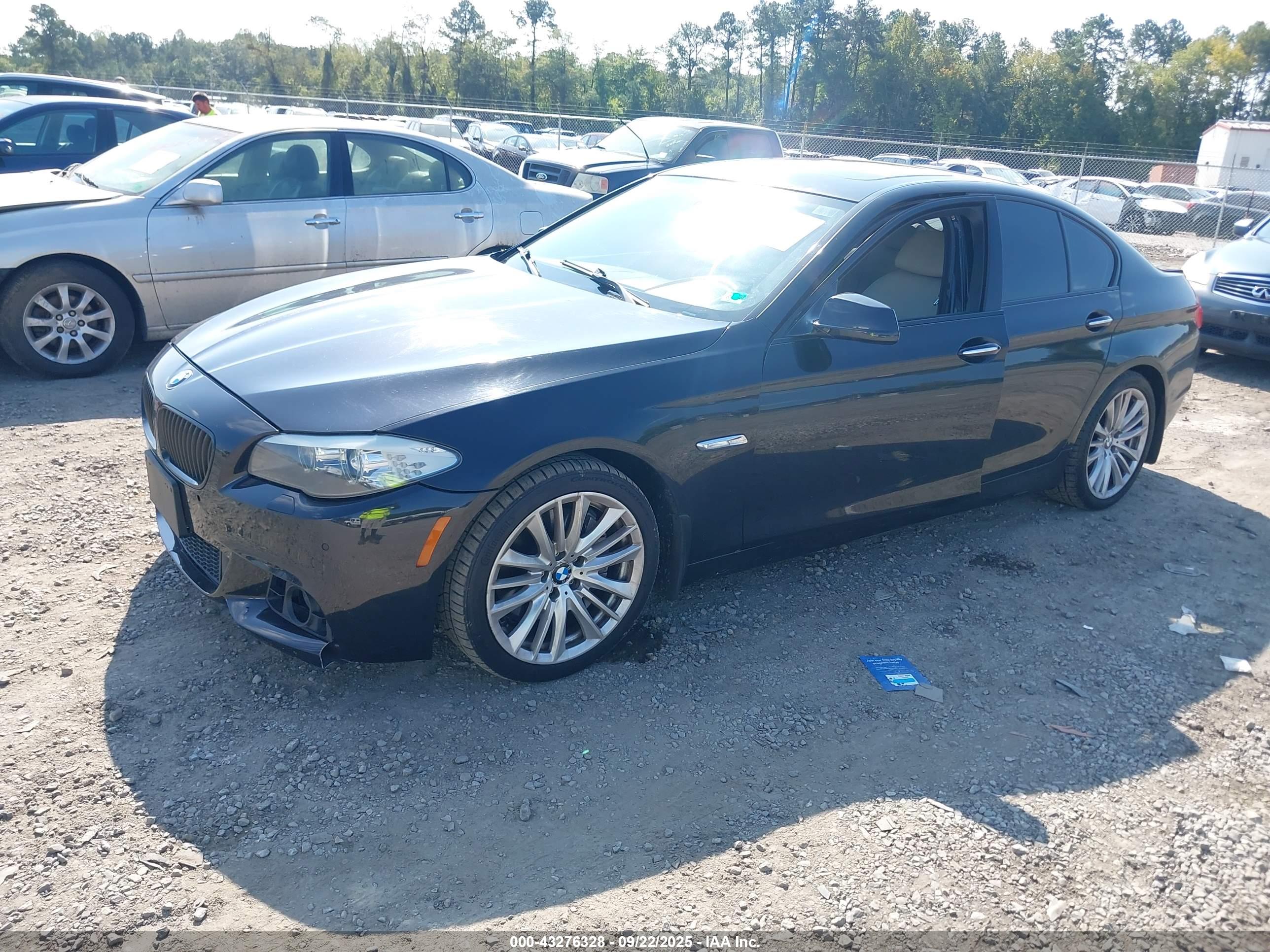 BMW 550I image 2