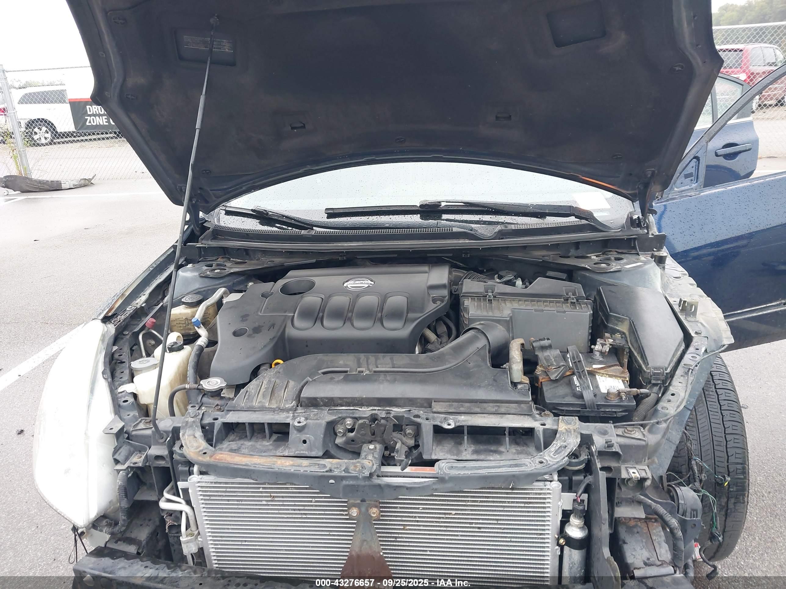 NISSAN ALTIMA image 10
