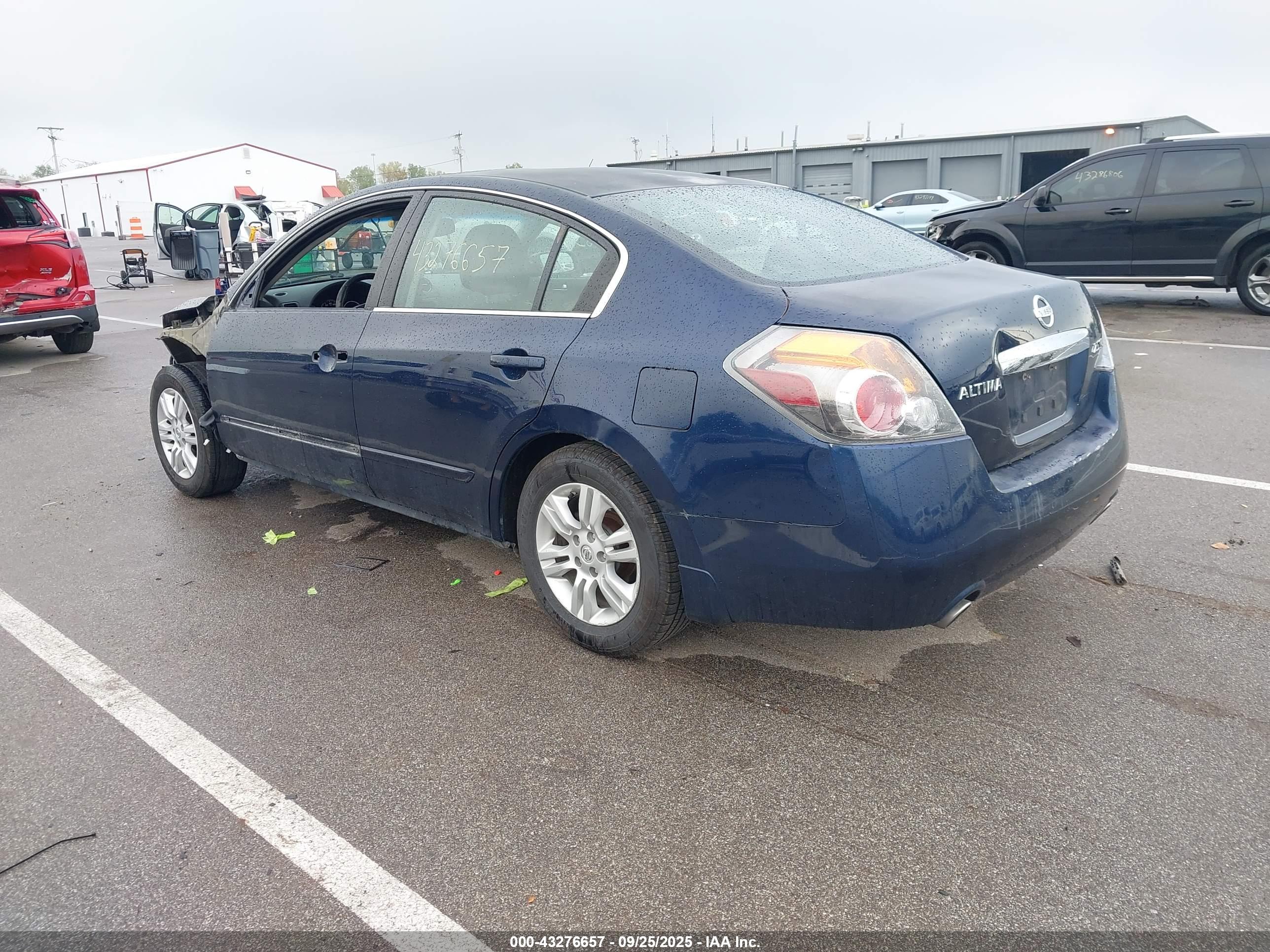 NISSAN ALTIMA image 3