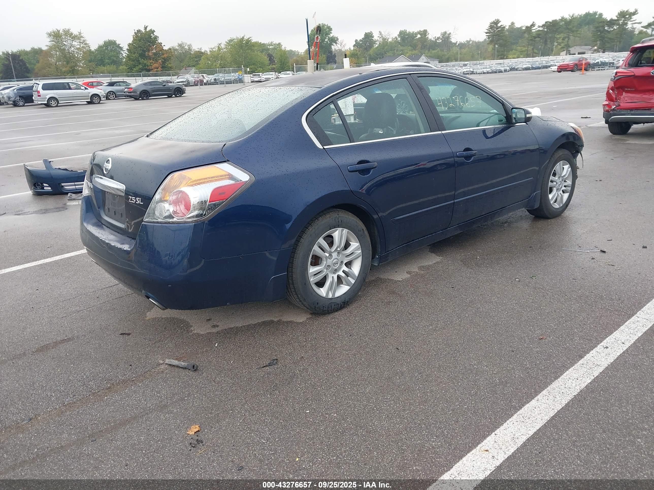 NISSAN ALTIMA image 4