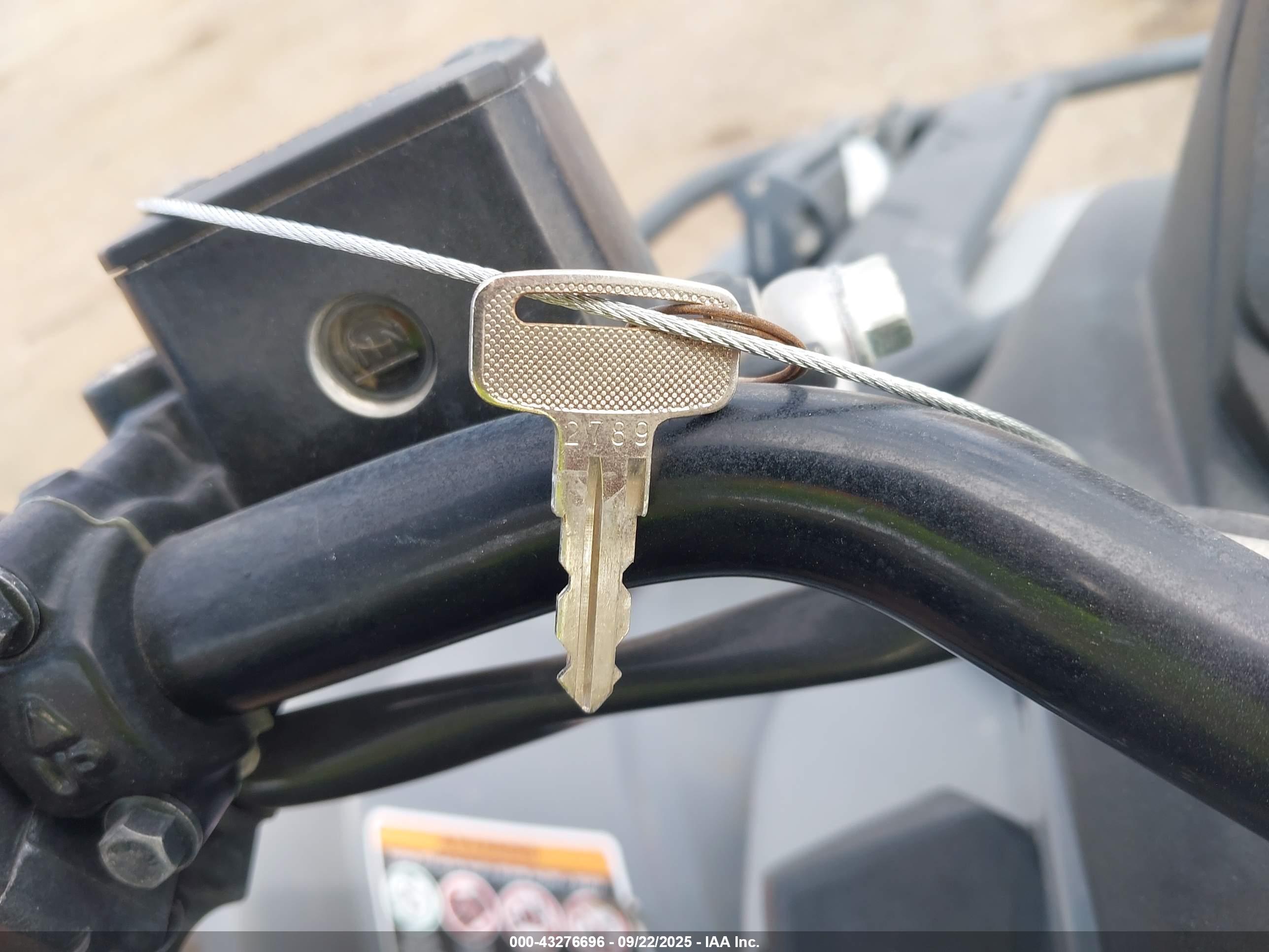 CAN-AM OUTLANDER image 11