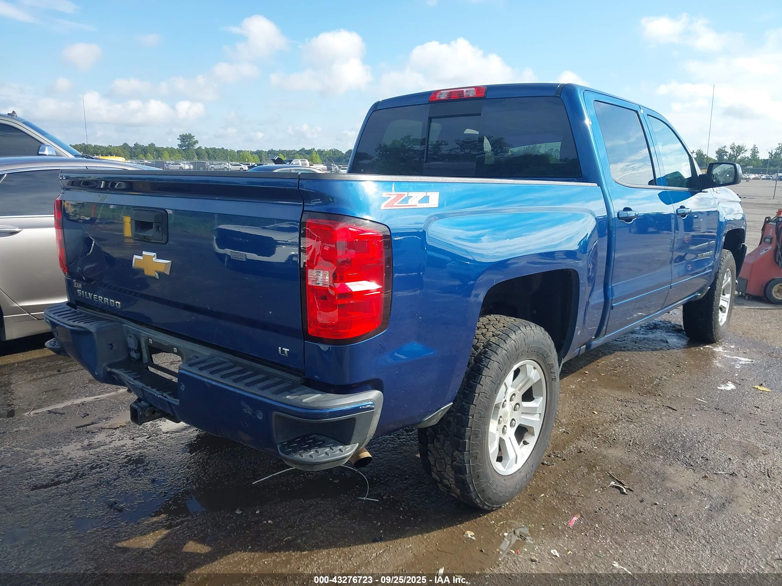CHEVROLET SILVERADO image 4