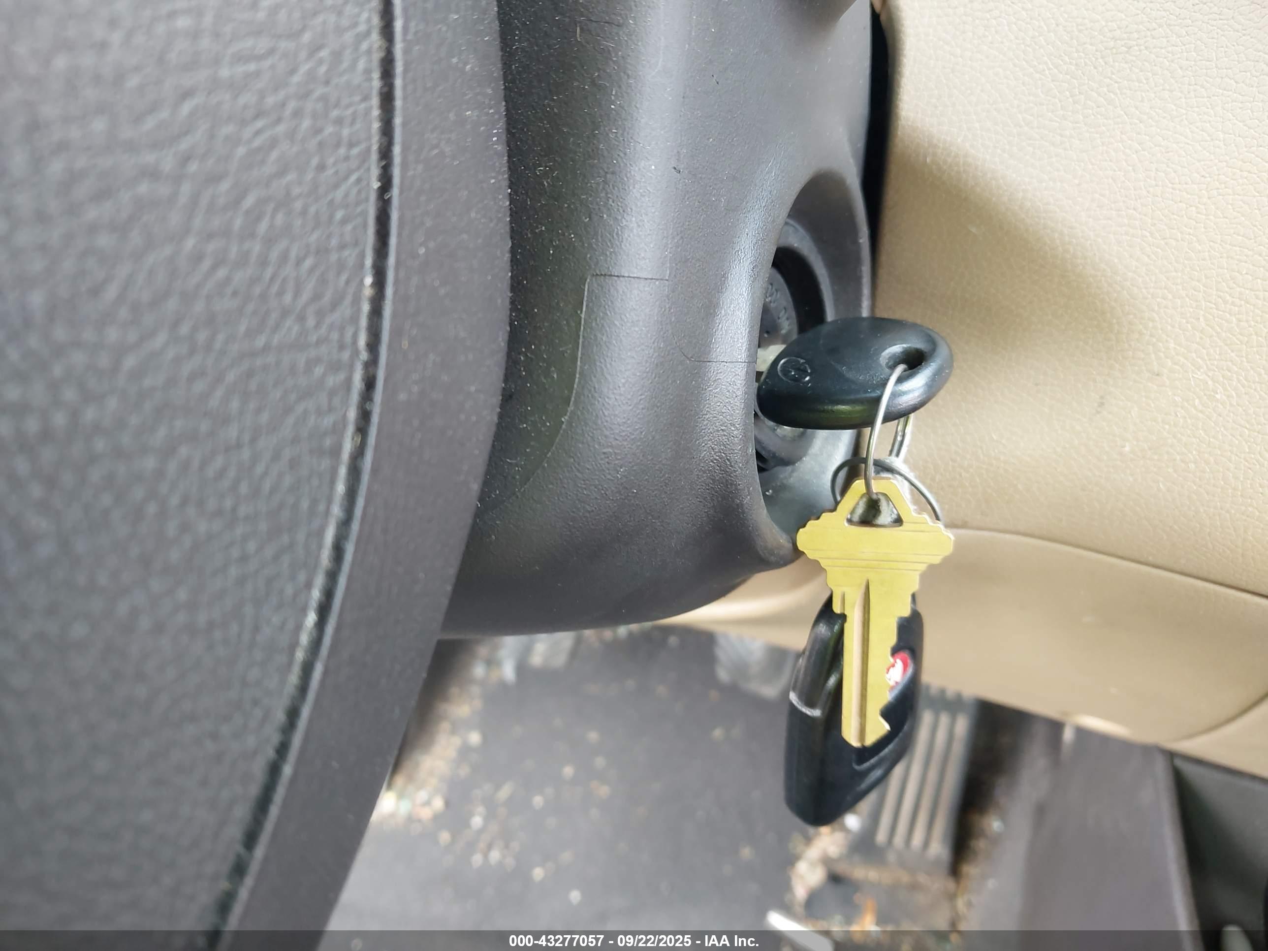 HYUNDAI ELANTRA image 11