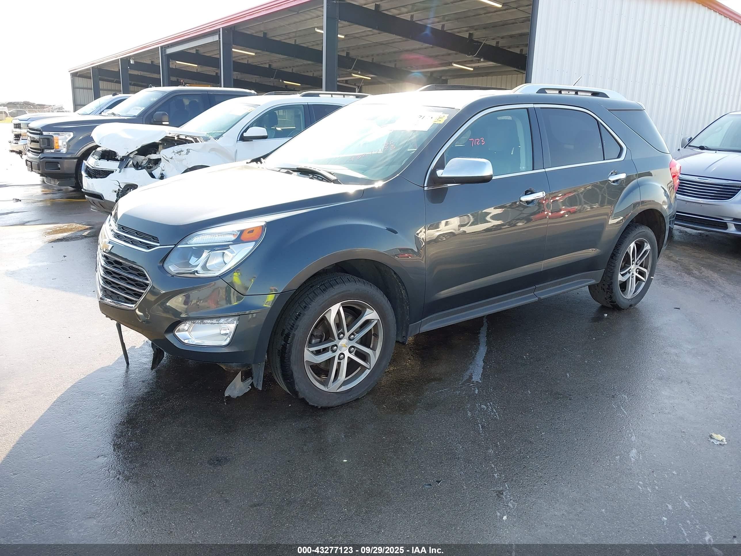 CHEVROLET EQUINOX image 2
