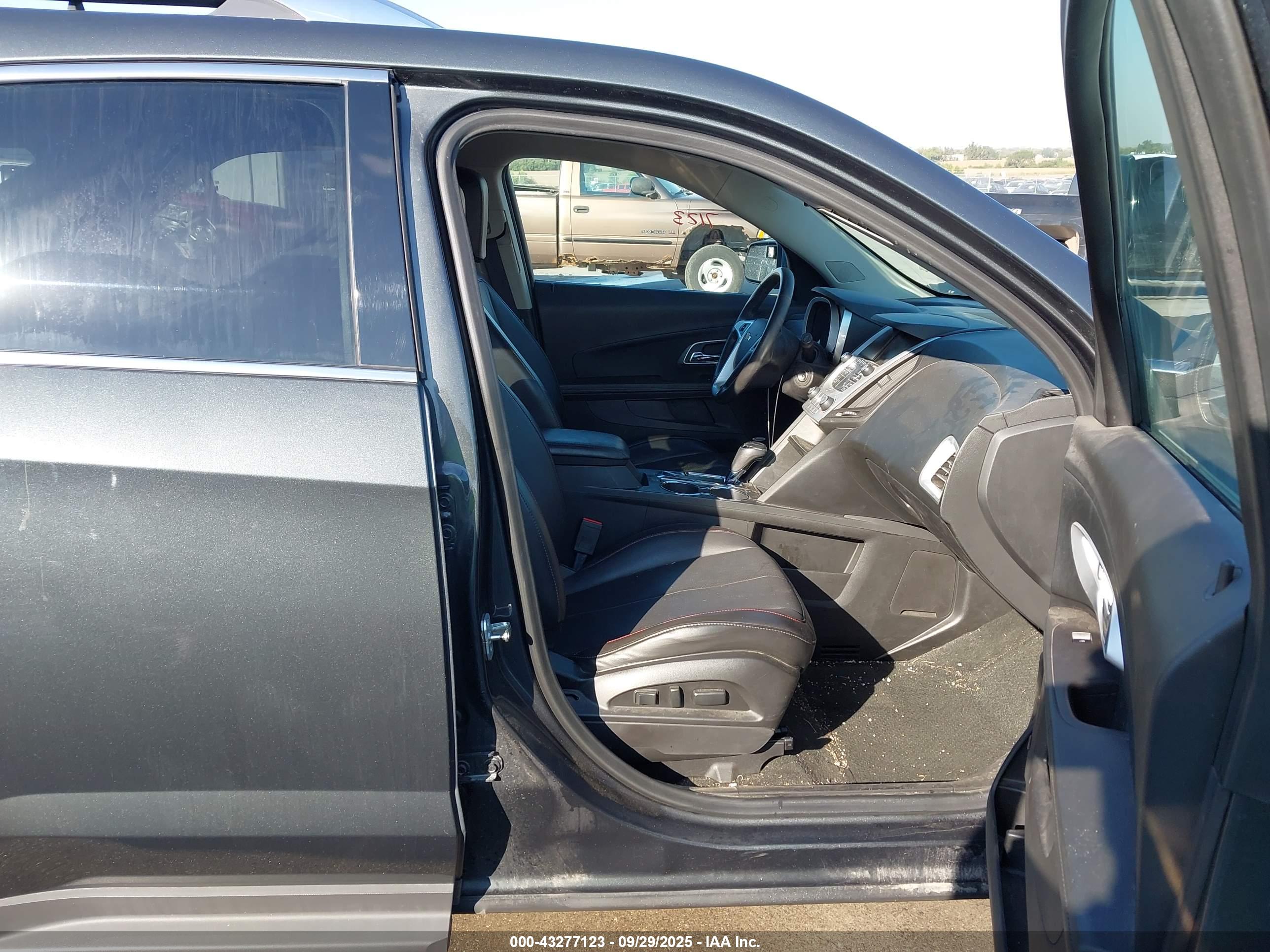 CHEVROLET EQUINOX image 5