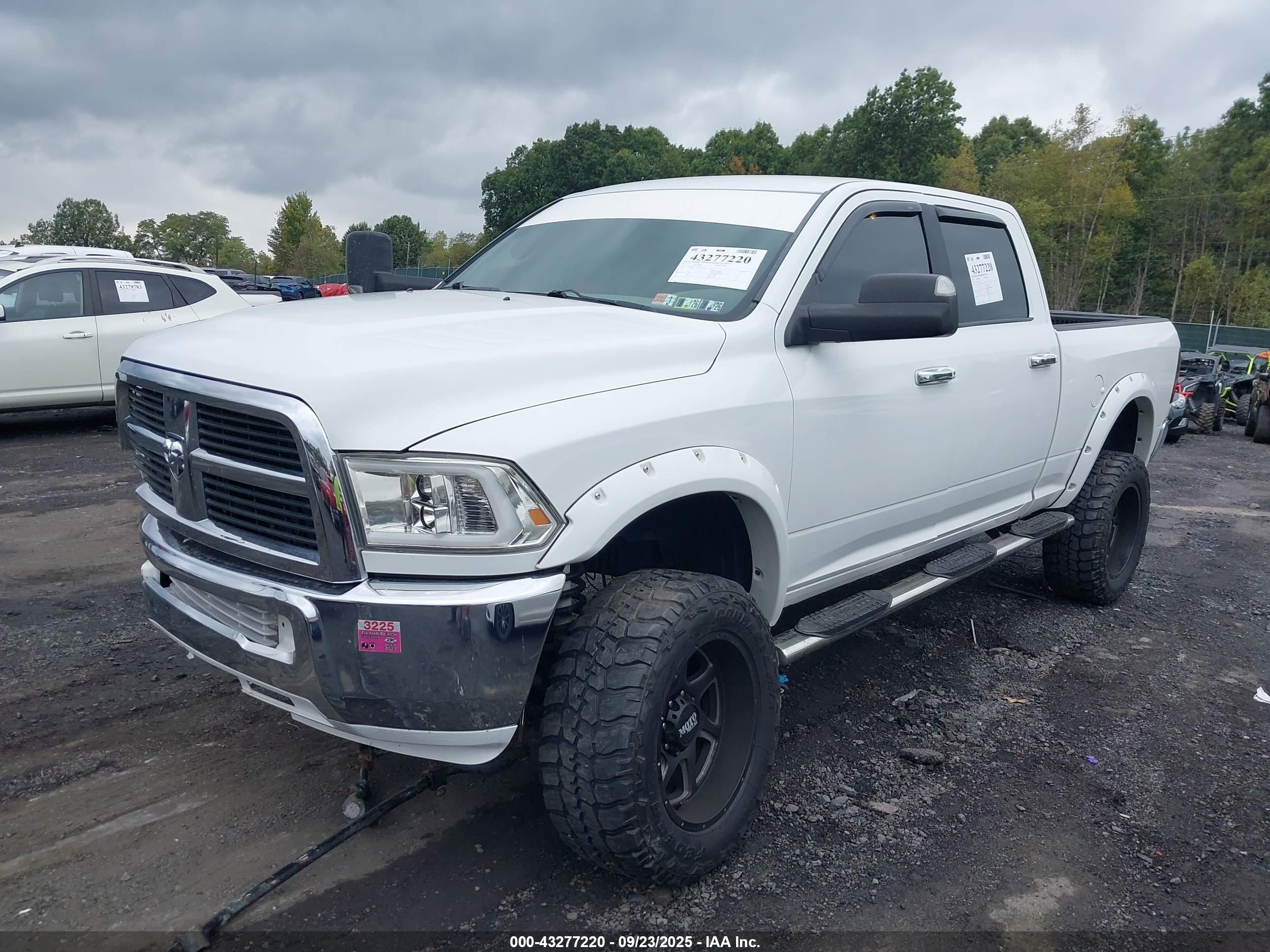RAM 2500 image 2