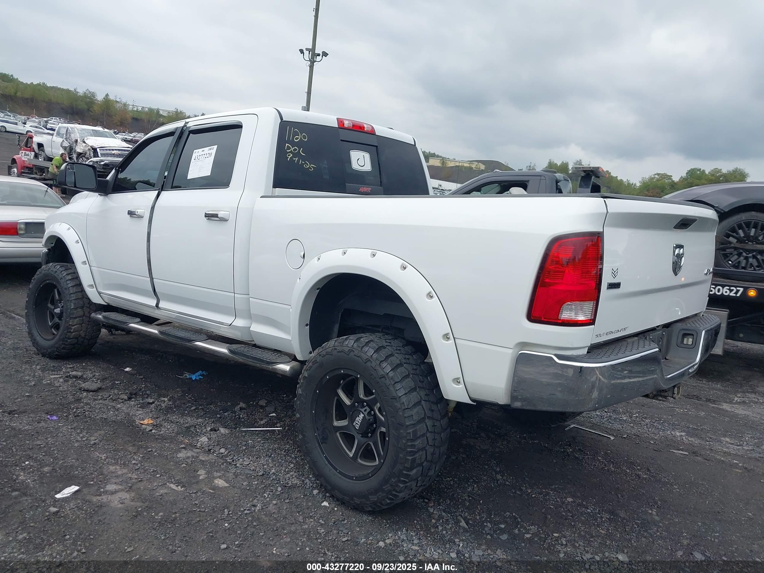 RAM 2500 image 3