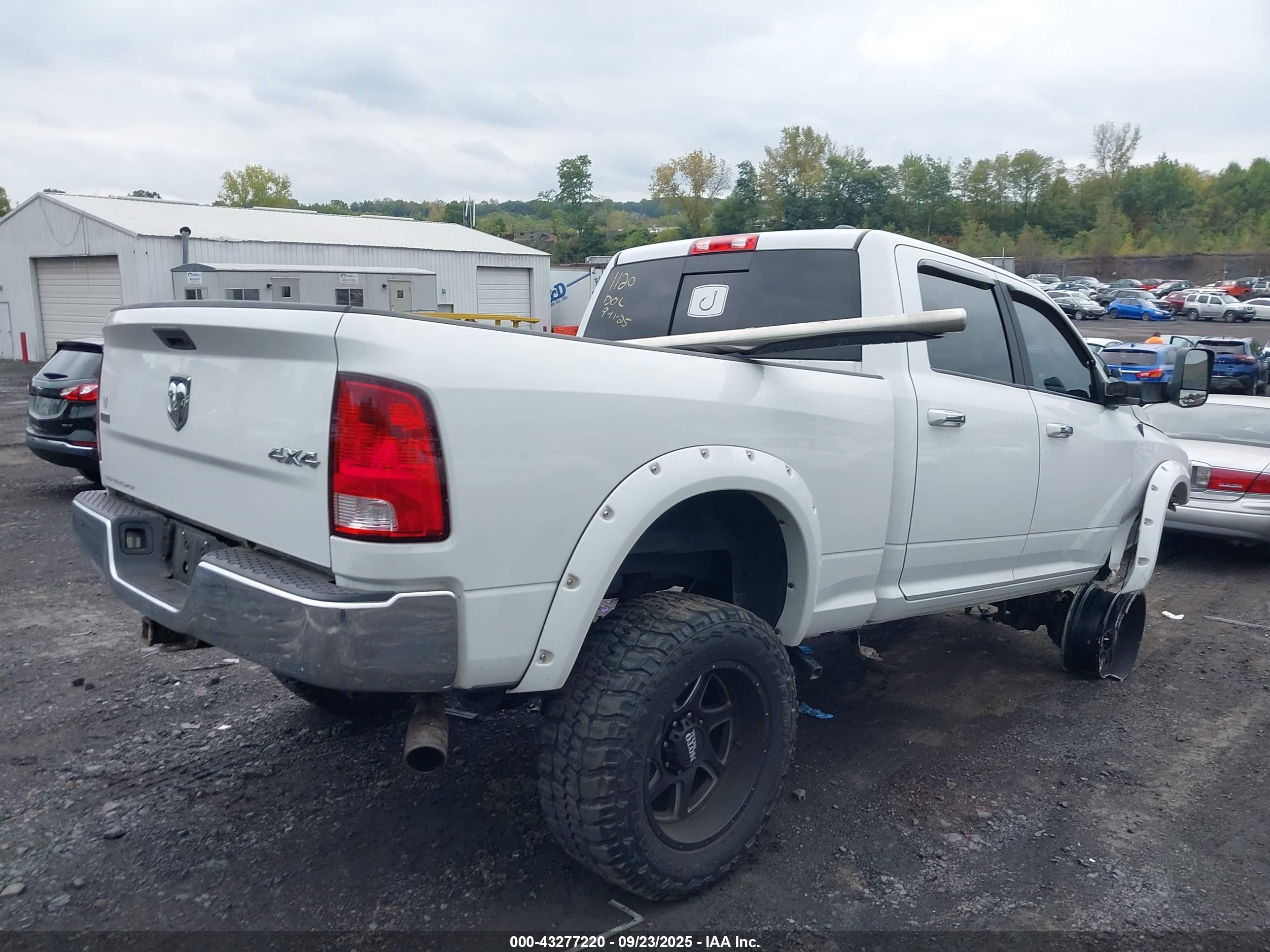 RAM 2500 image 4