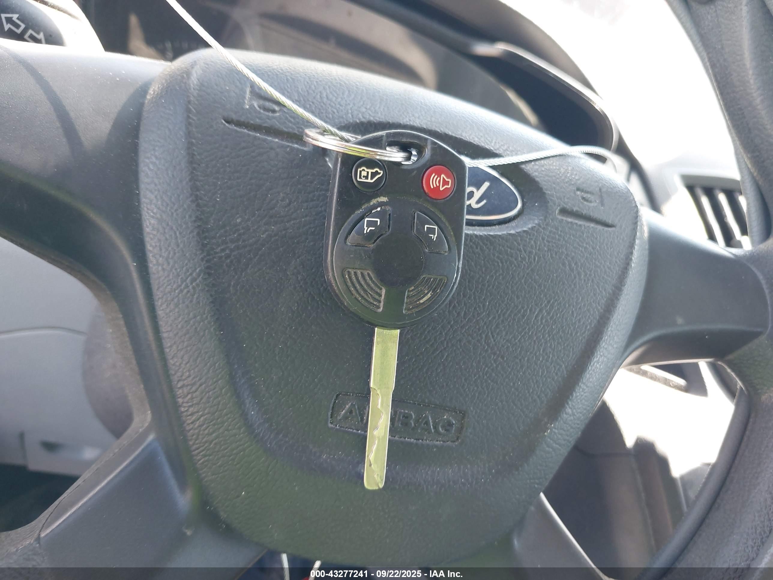 FORD TRANSIT-250 image 11