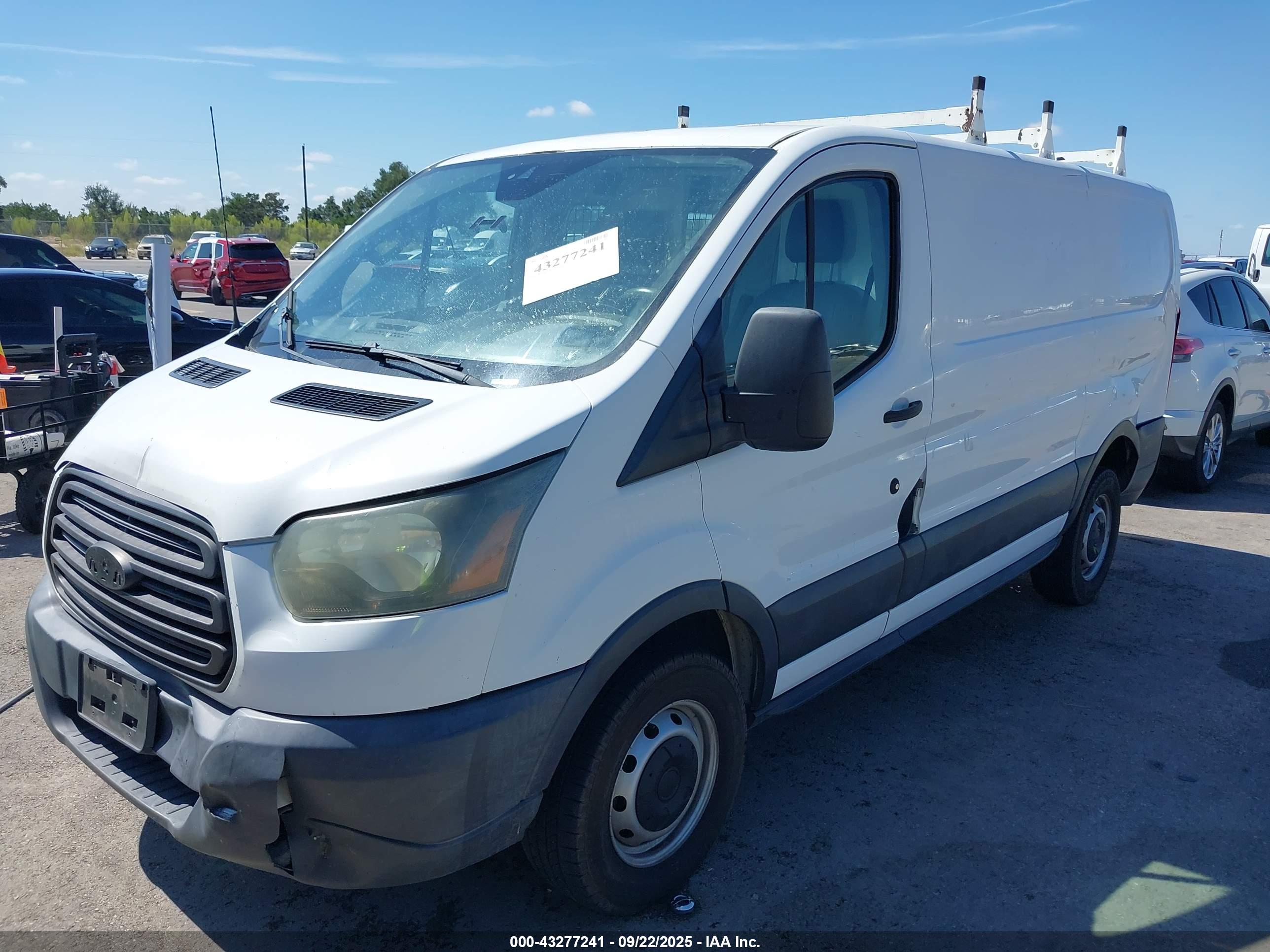 FORD TRANSIT-250 image 2