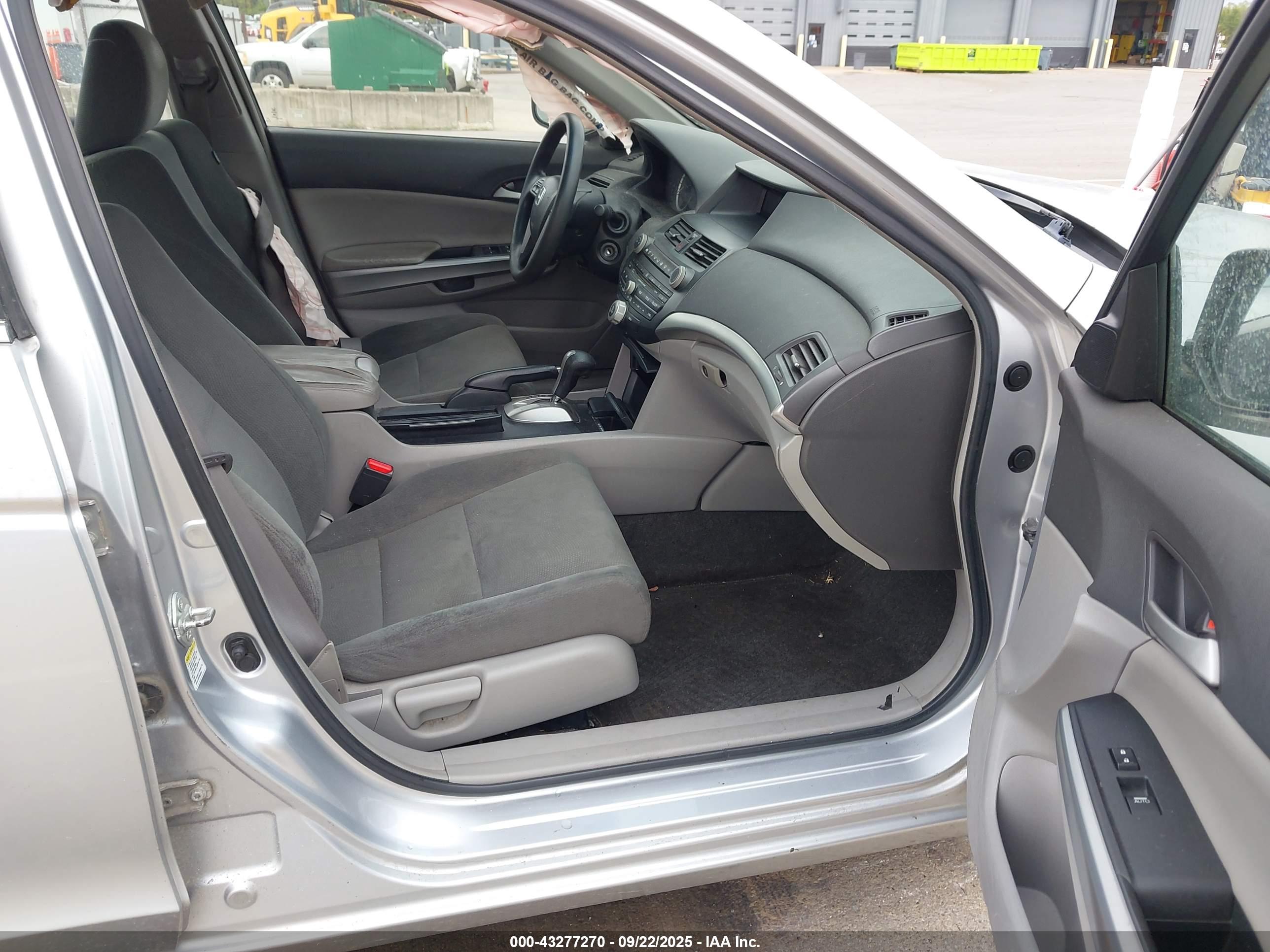 HONDA ACCORD image 5