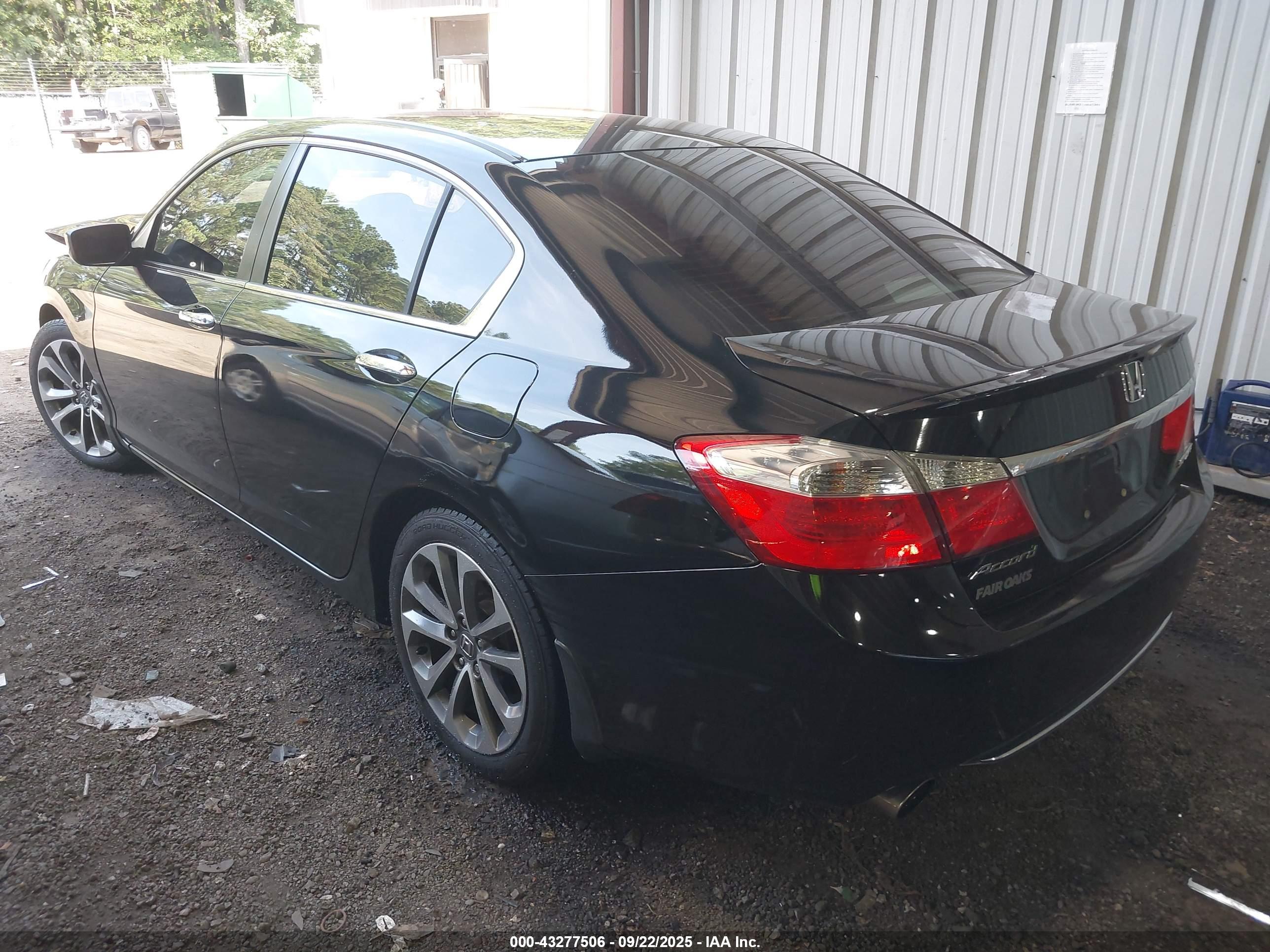 HONDA ACCORD image 3