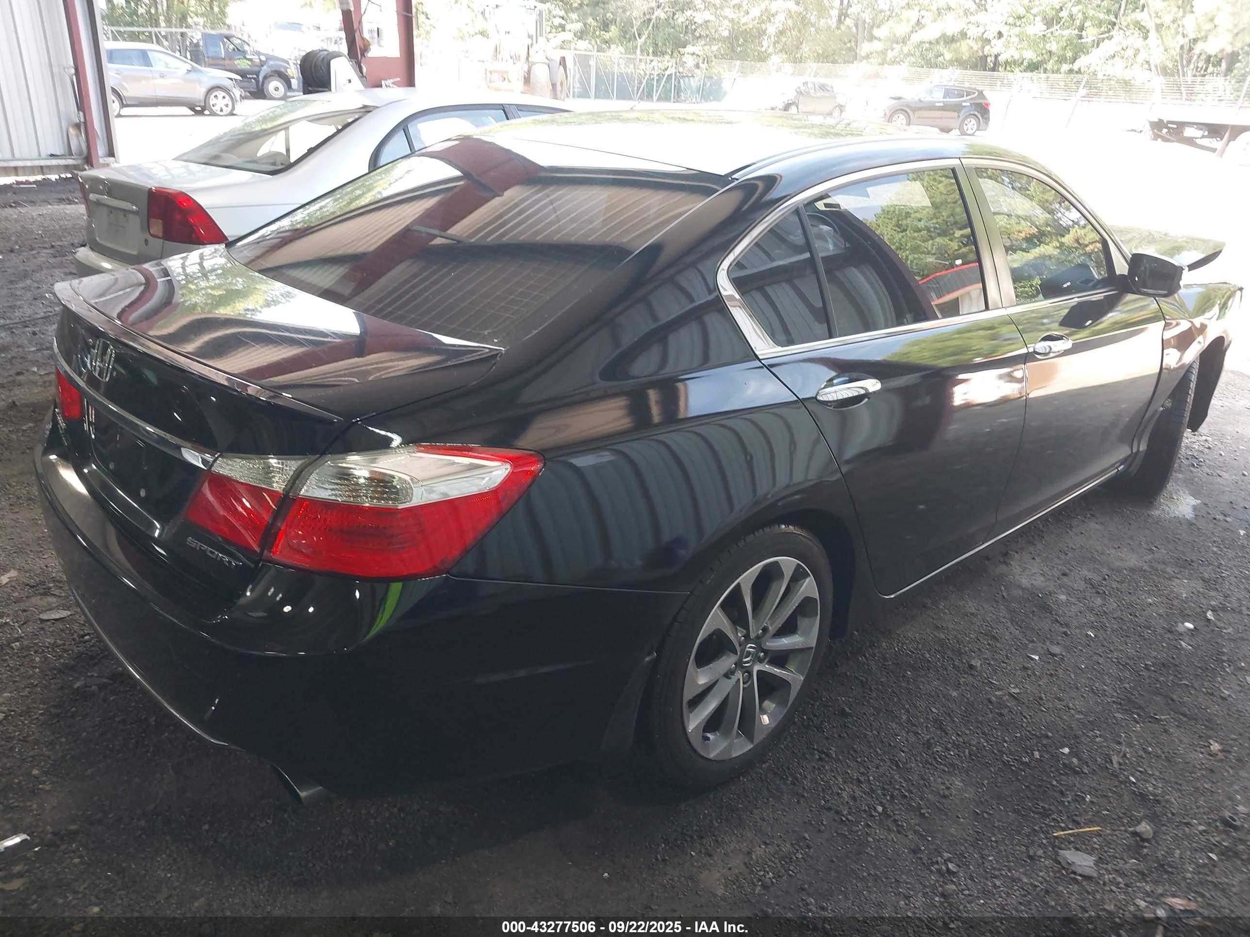 HONDA ACCORD image 4
