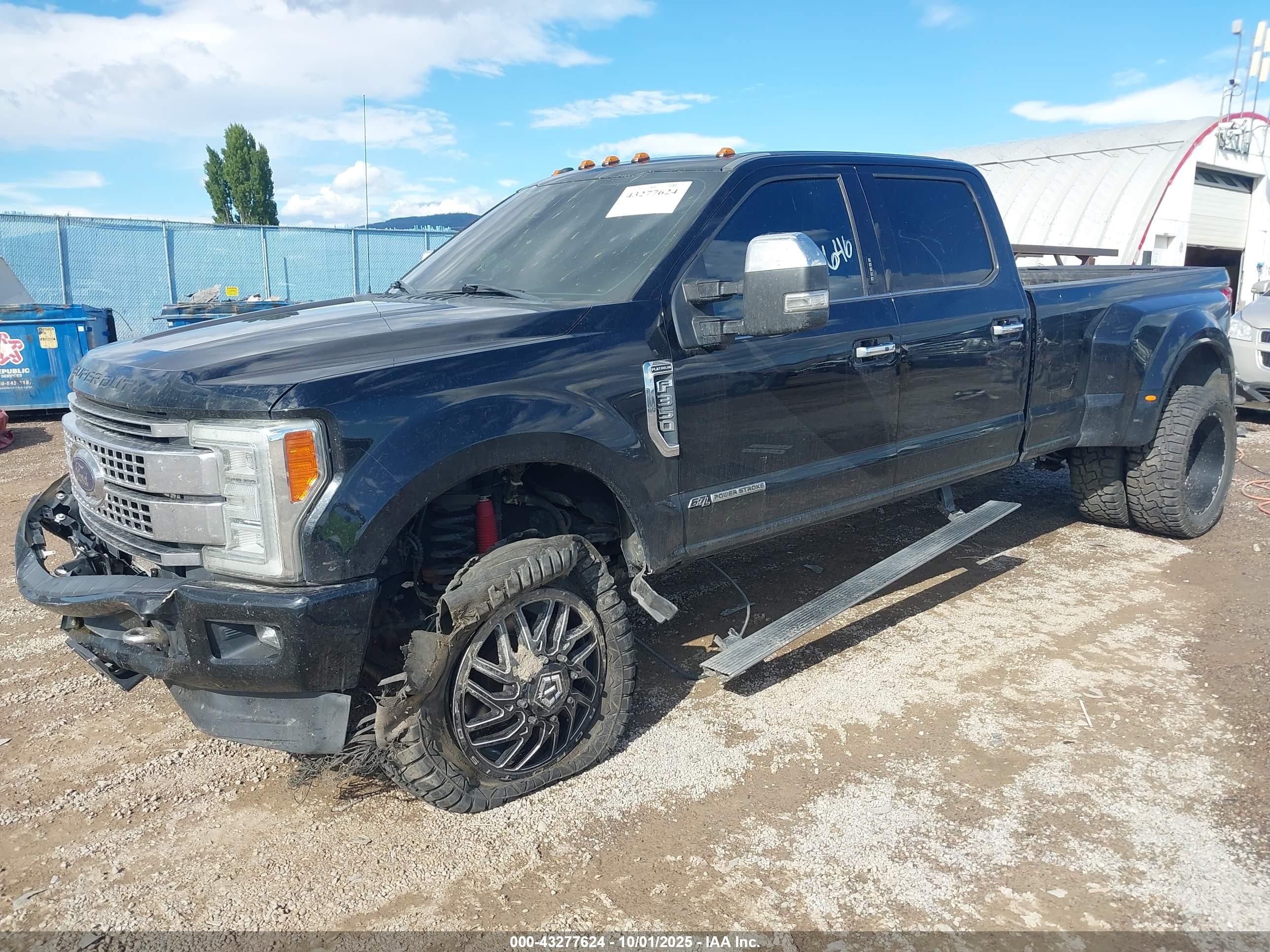FORD F-350 image 2
