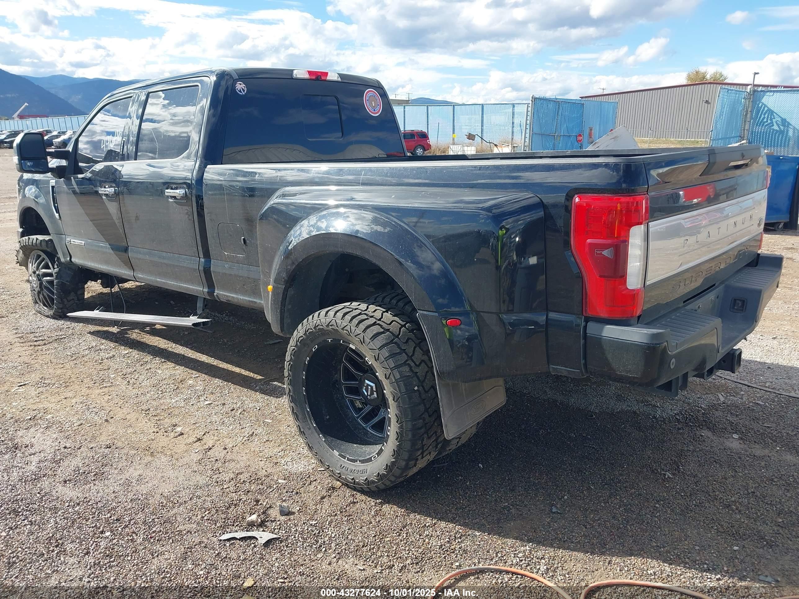 FORD F-350 image 3