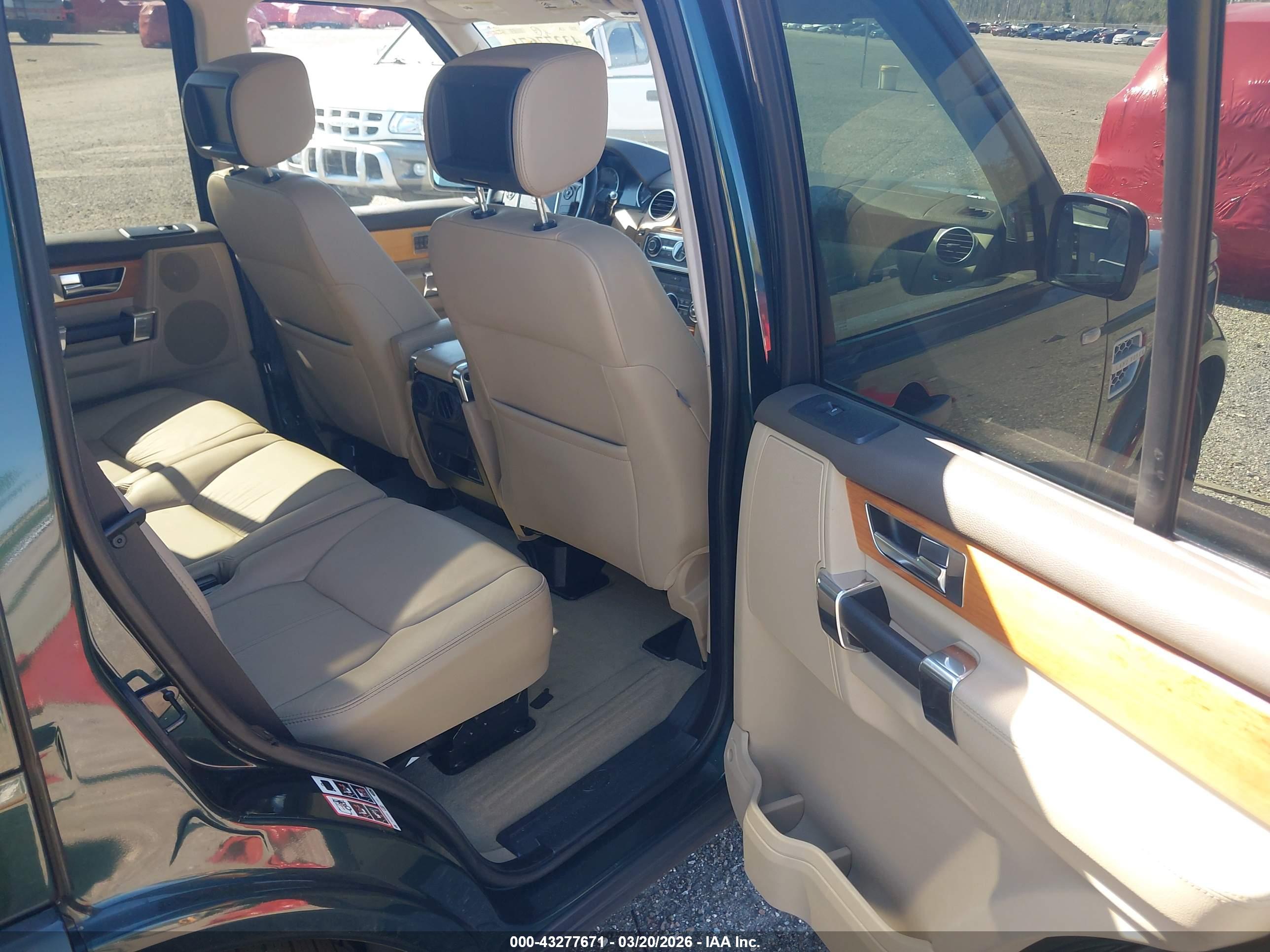 LAND ROVER image 8