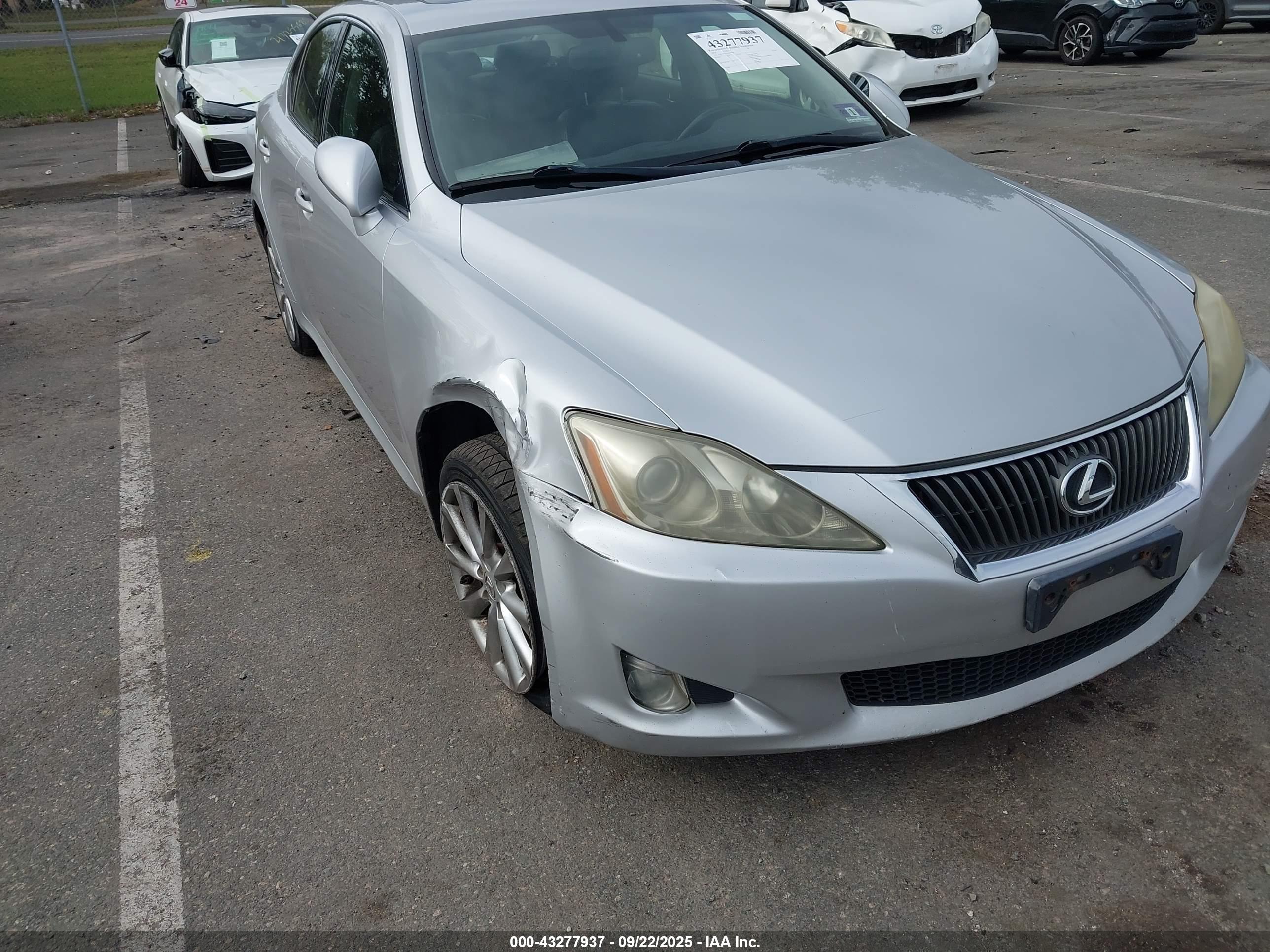 LEXUS IS image 6