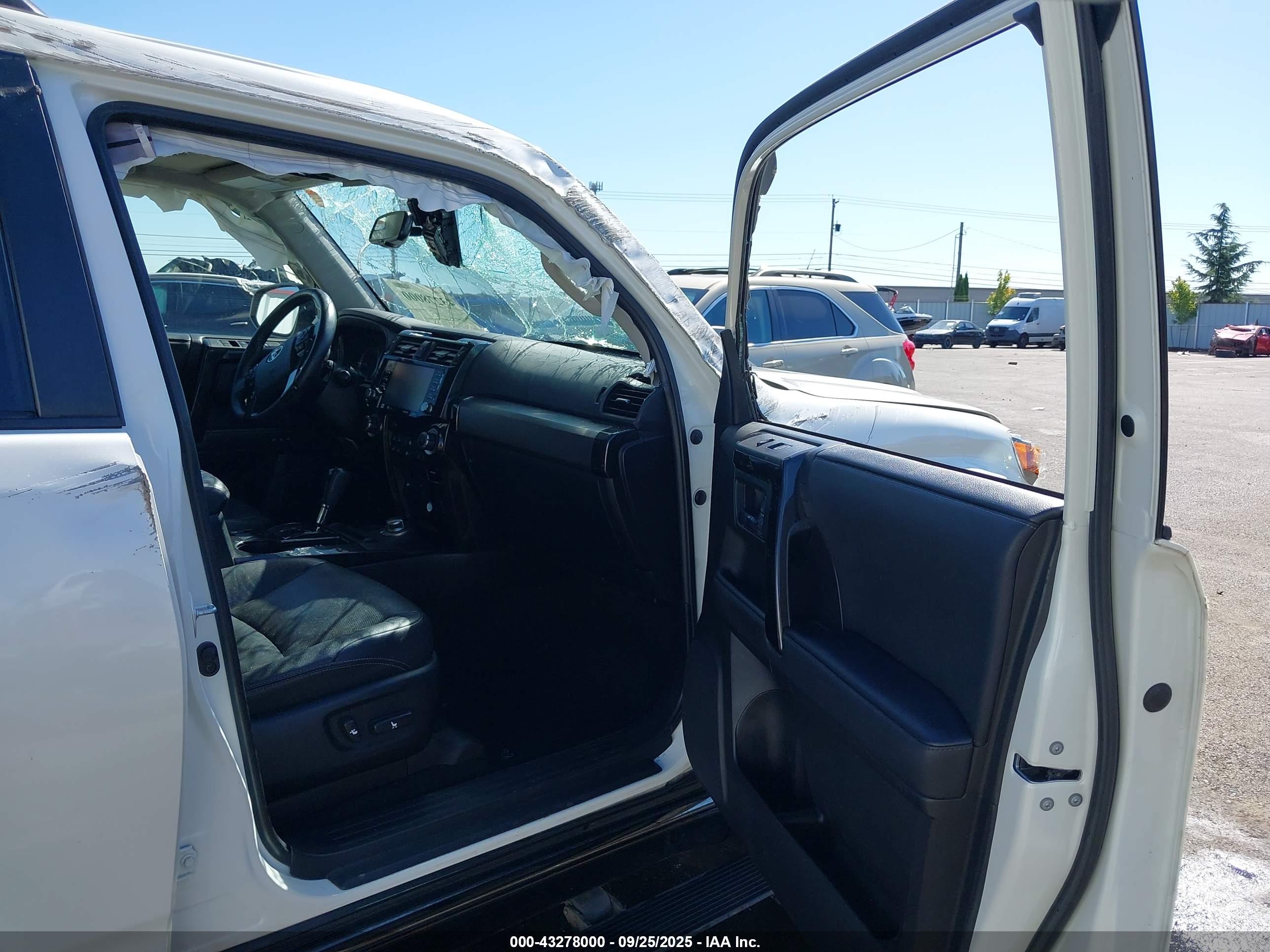 TOYOTA 4RUNNER image 5