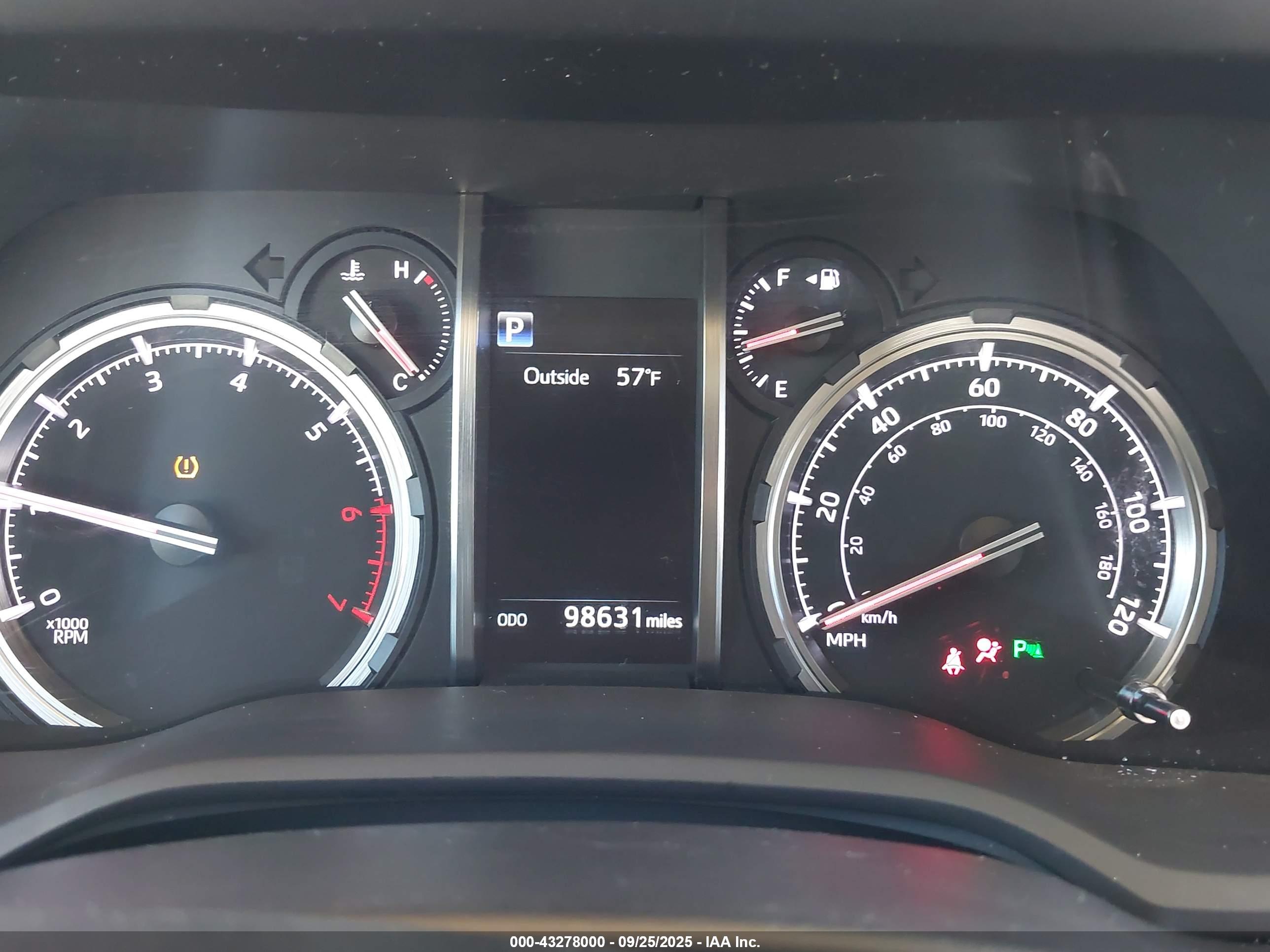 TOYOTA 4RUNNER image 7