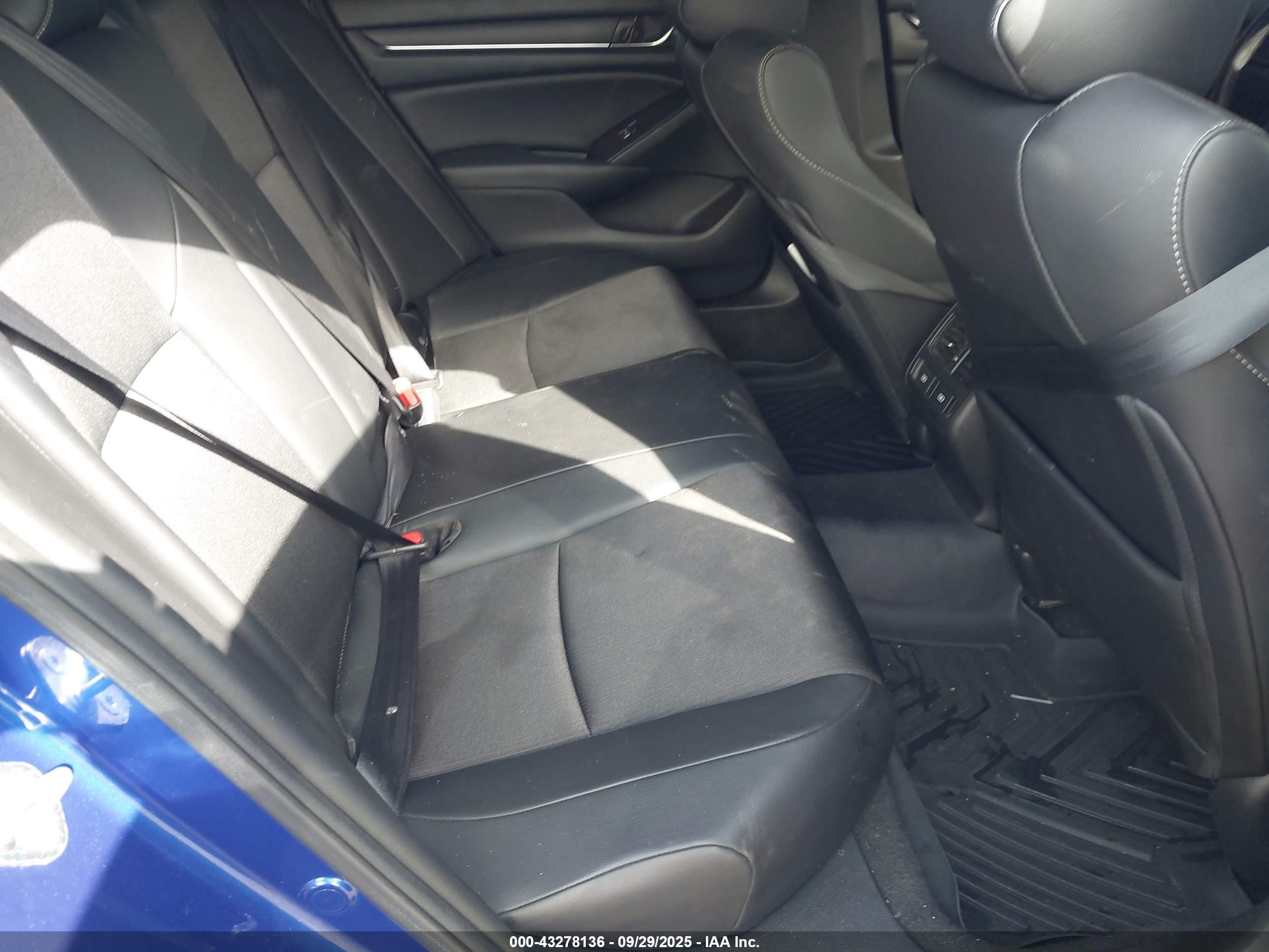 HONDA ACCORD image 8