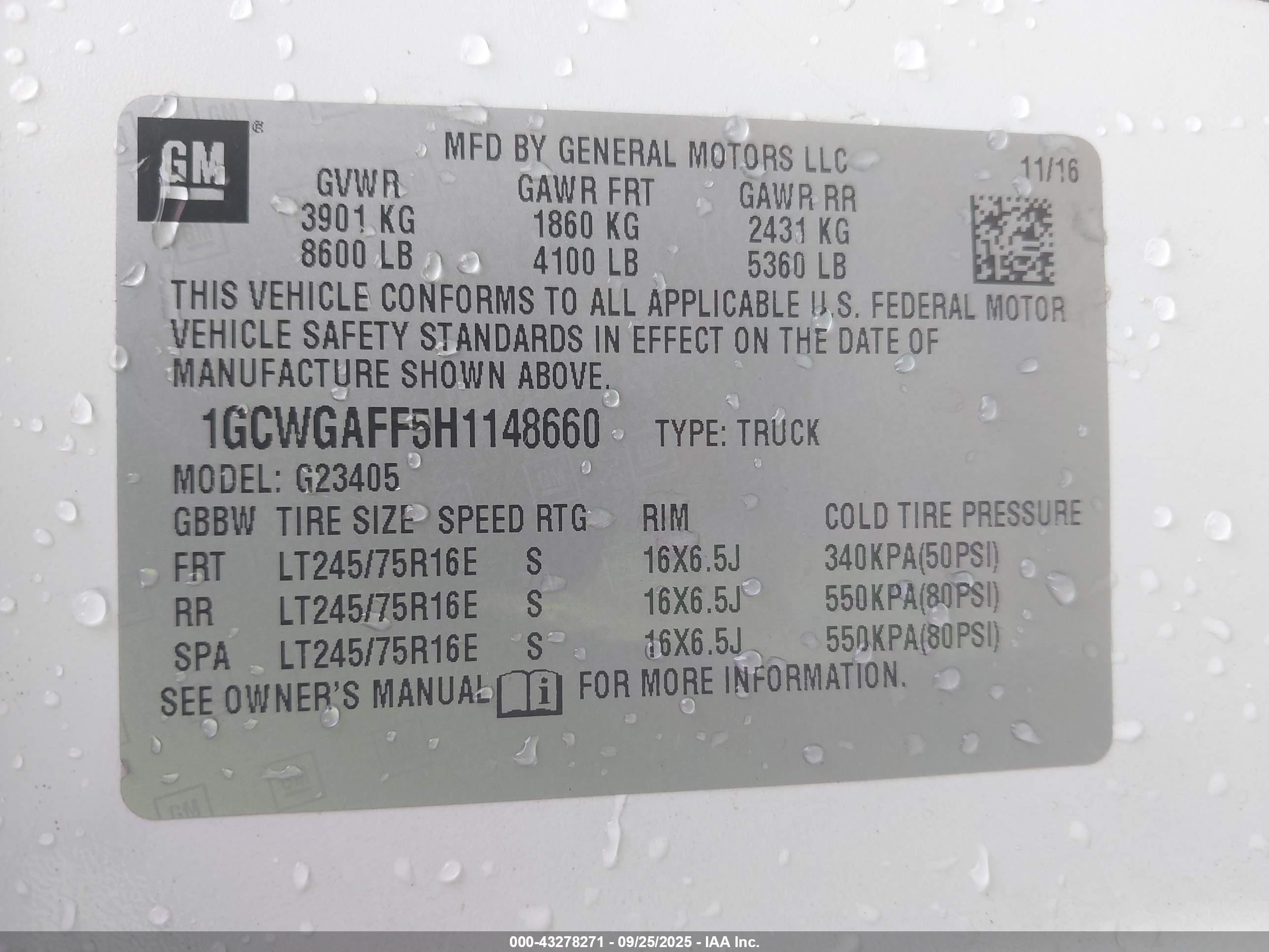 CHEVROLET EXPRESS image 9