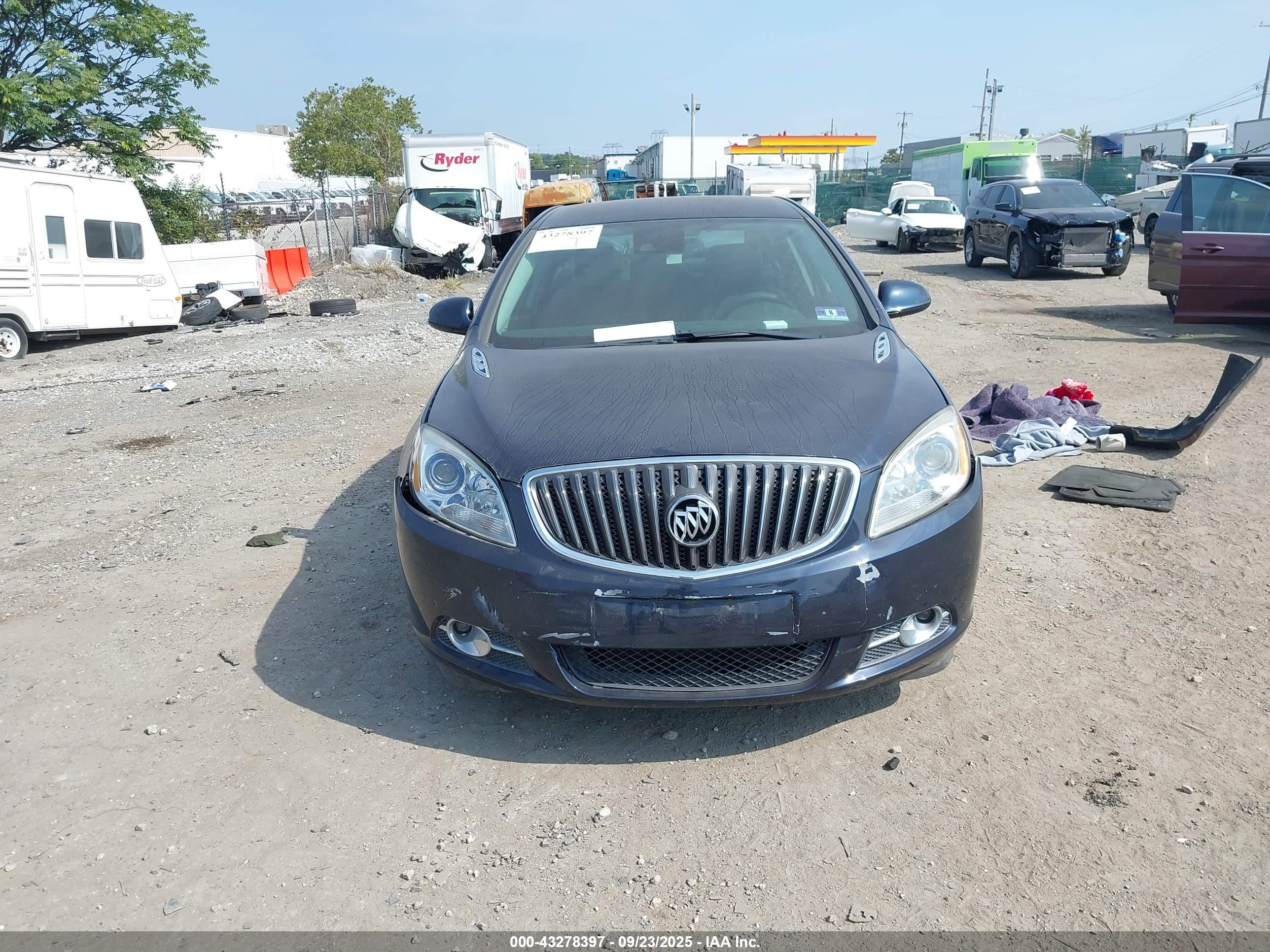 BUICK VERANO image 6
